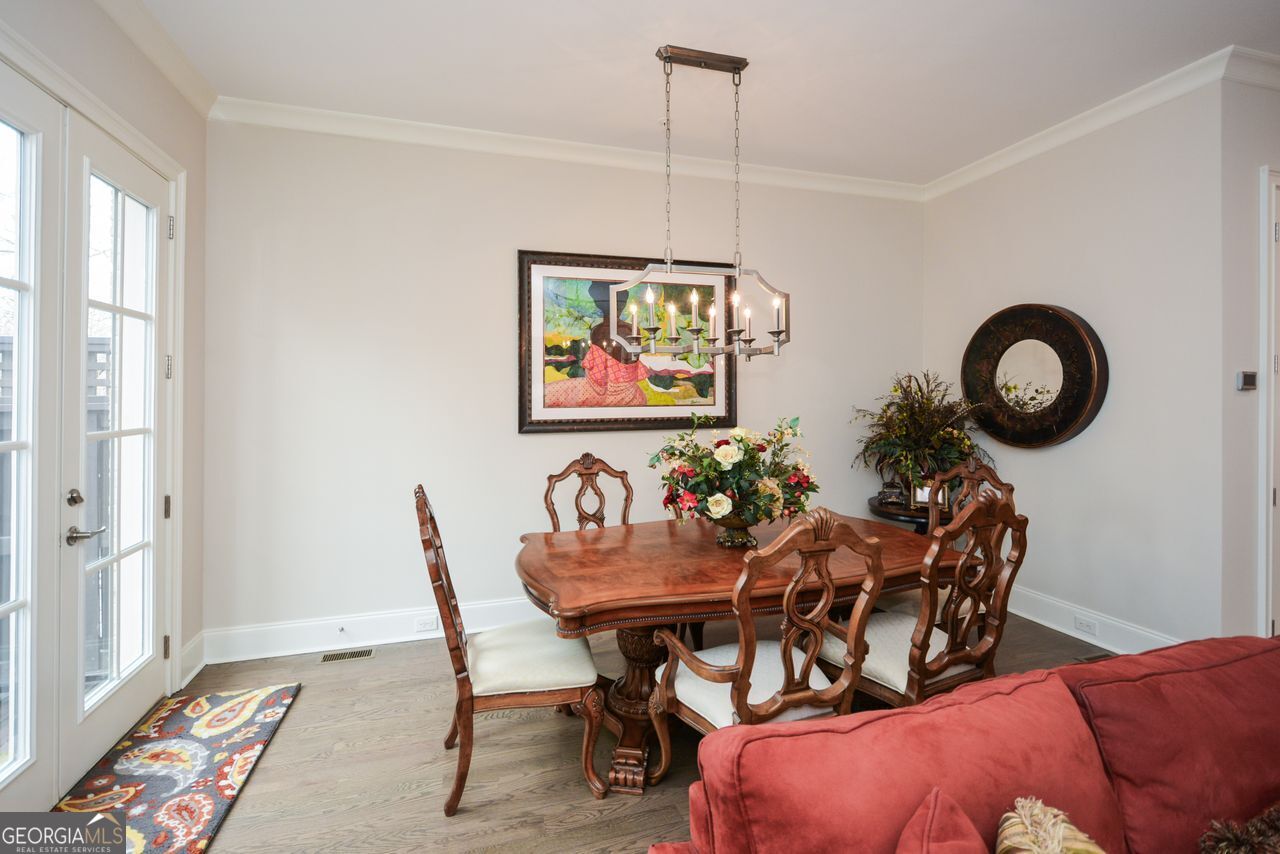 601 Abbington River Lane Property Photo 9