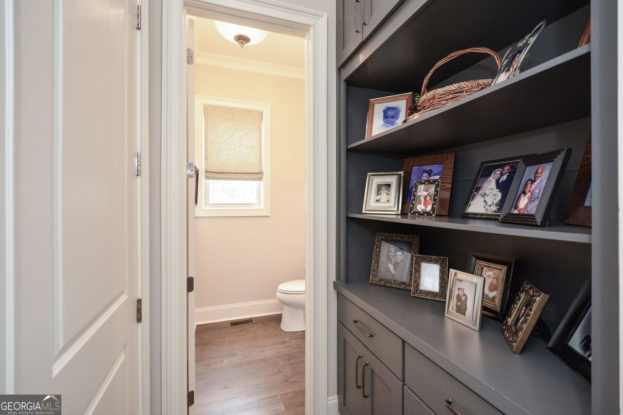 601 Abbington River Lane Property Photo 18