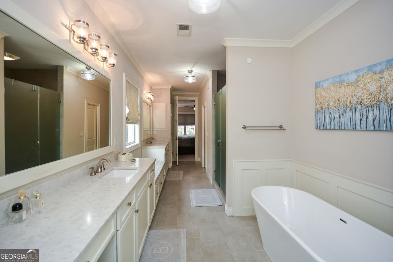601 Abbington River Lane Property Photo 33