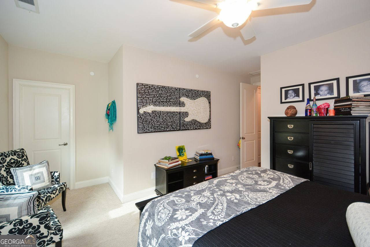 601 Abbington River Lane Property Photo 40