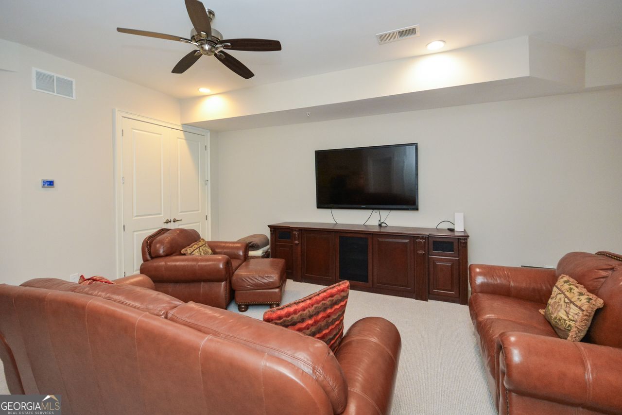 601 Abbington River Lane Property Photo 48