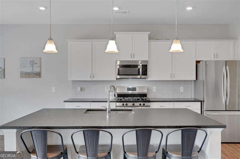 34 Rock Foot Way Se Property Photo 6