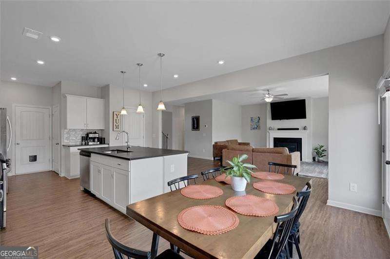 34 Rock Foot Way Se Property Photo 11