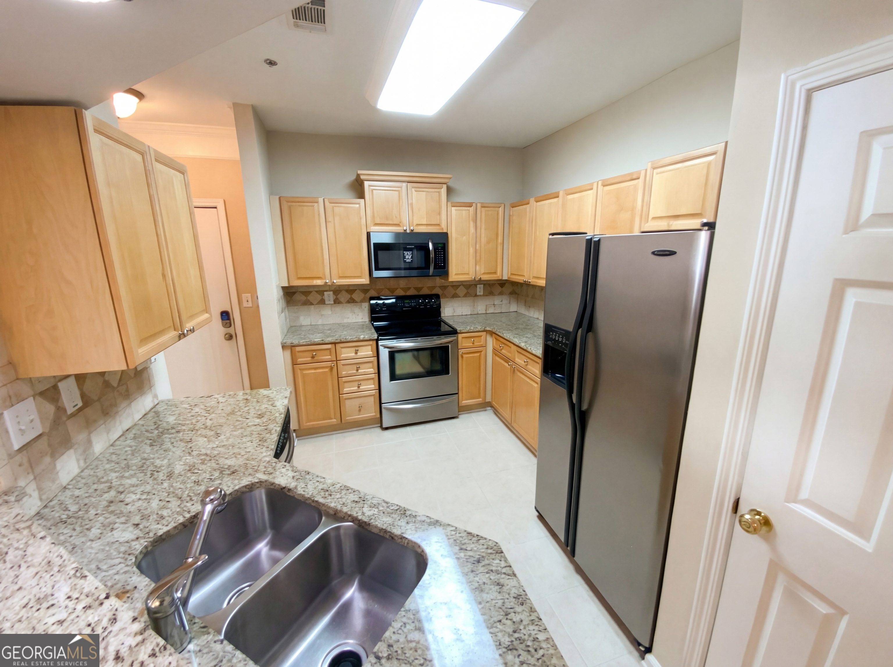 522 Sandringham Drive # 522 Property Photo 2
