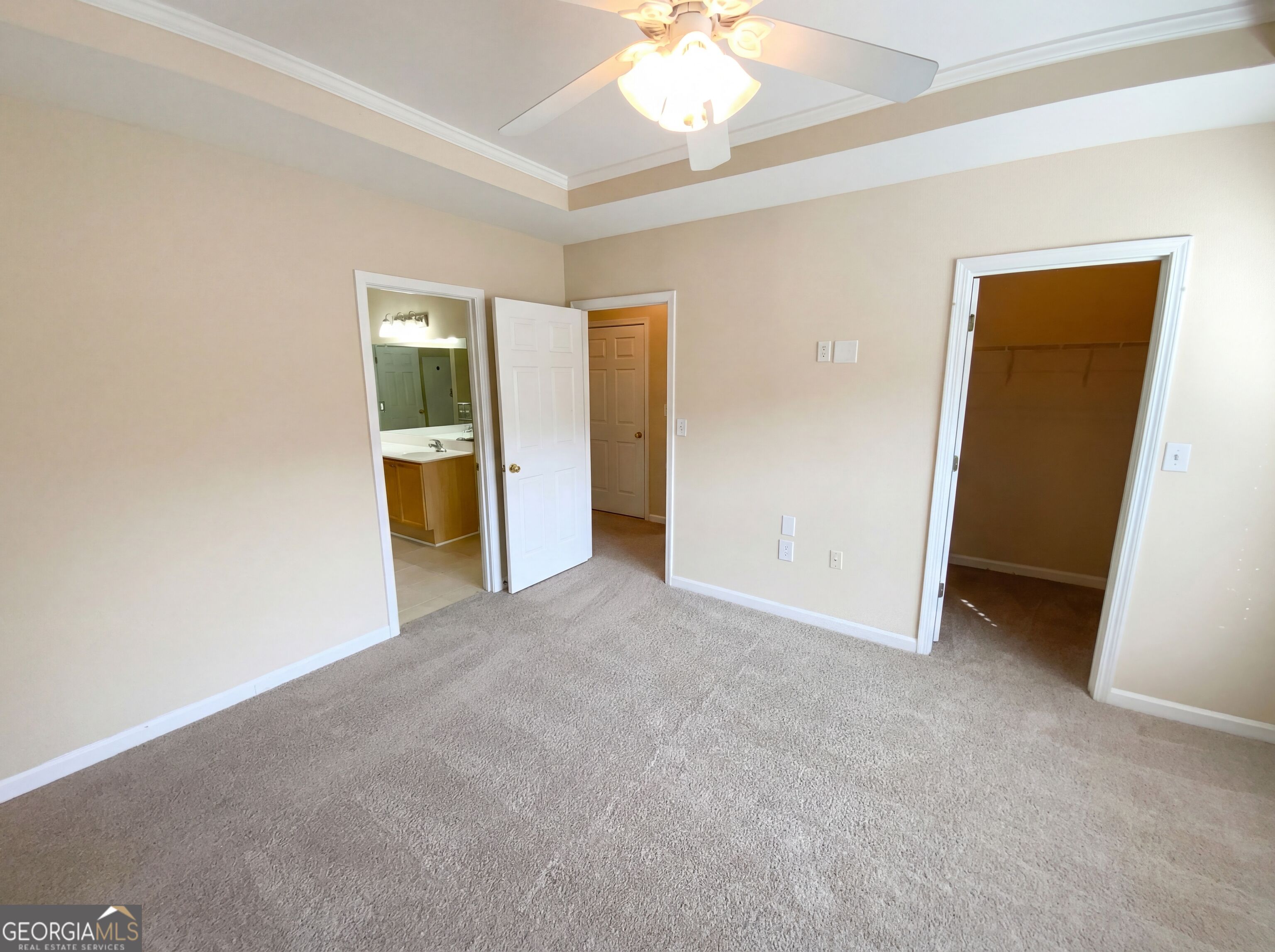 522 Sandringham Drive # 522 Property Photo 8