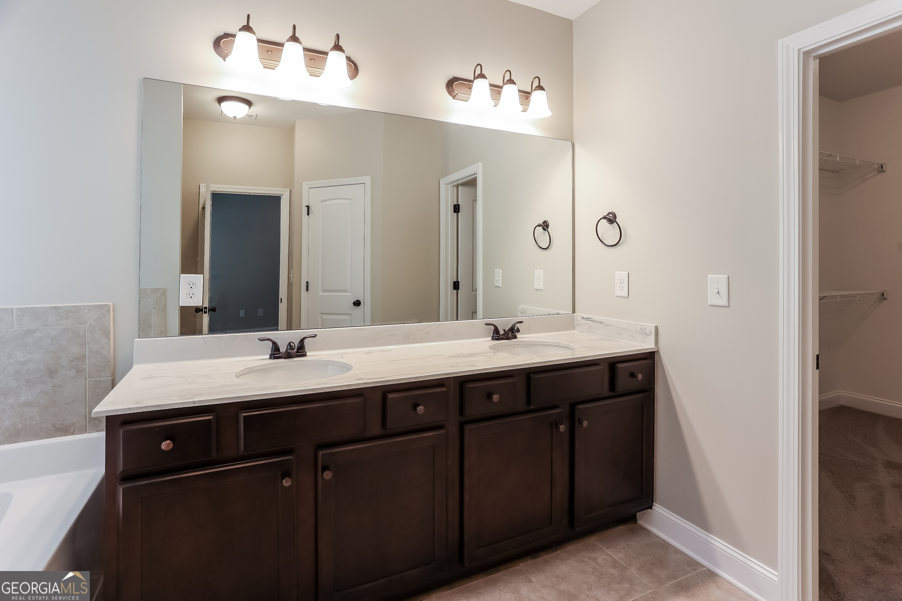 51 Bridgemill Run Property Photo 15