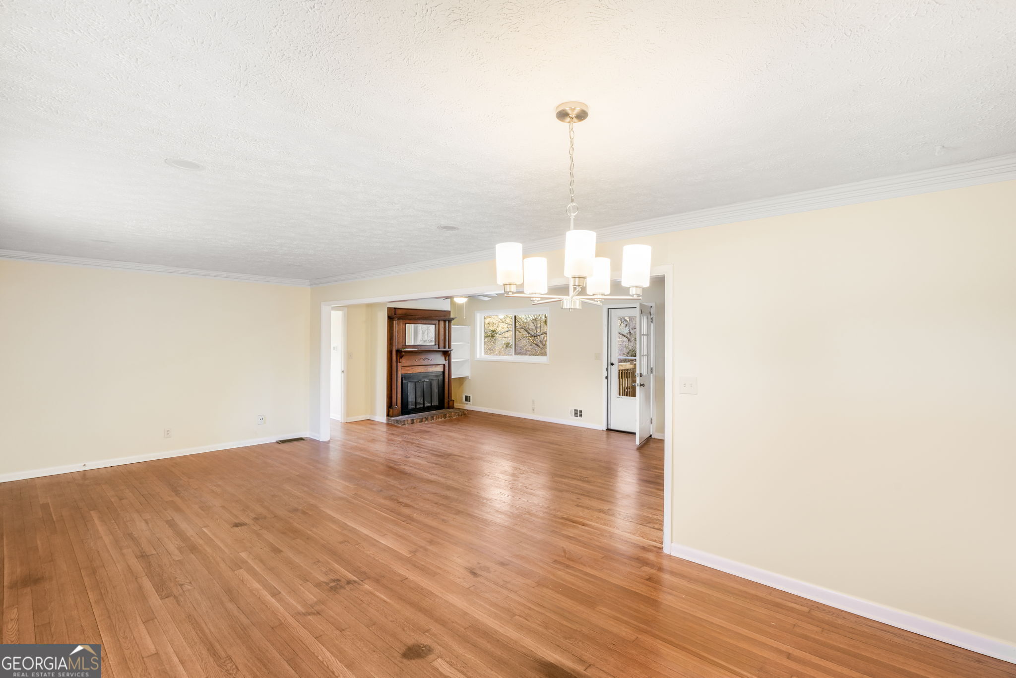 3924 Barr Circle Property Photo 13