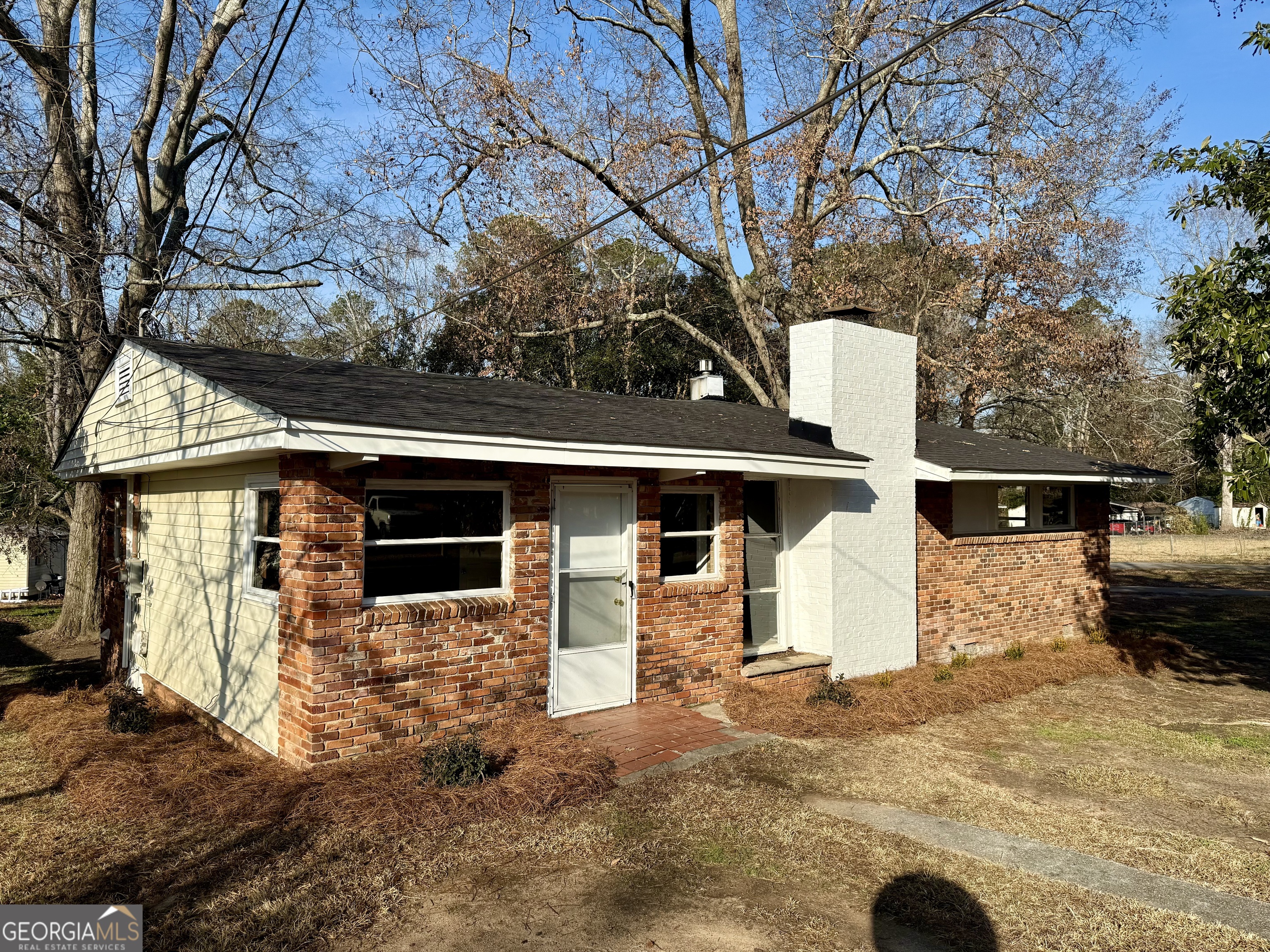 609 Hillcrest Drive Property Photo 1