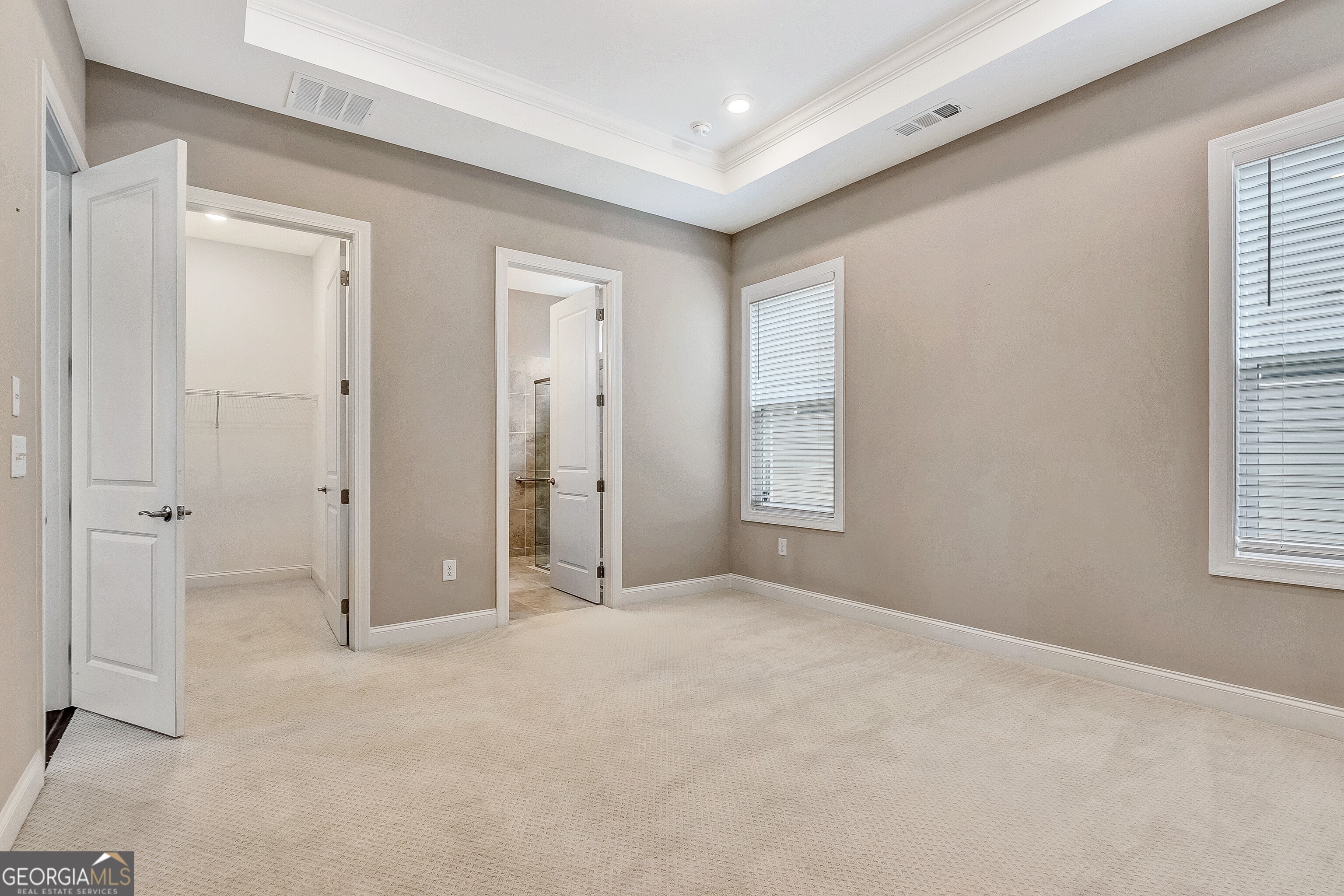 5 Club Cresswind Drive Property Photo 10