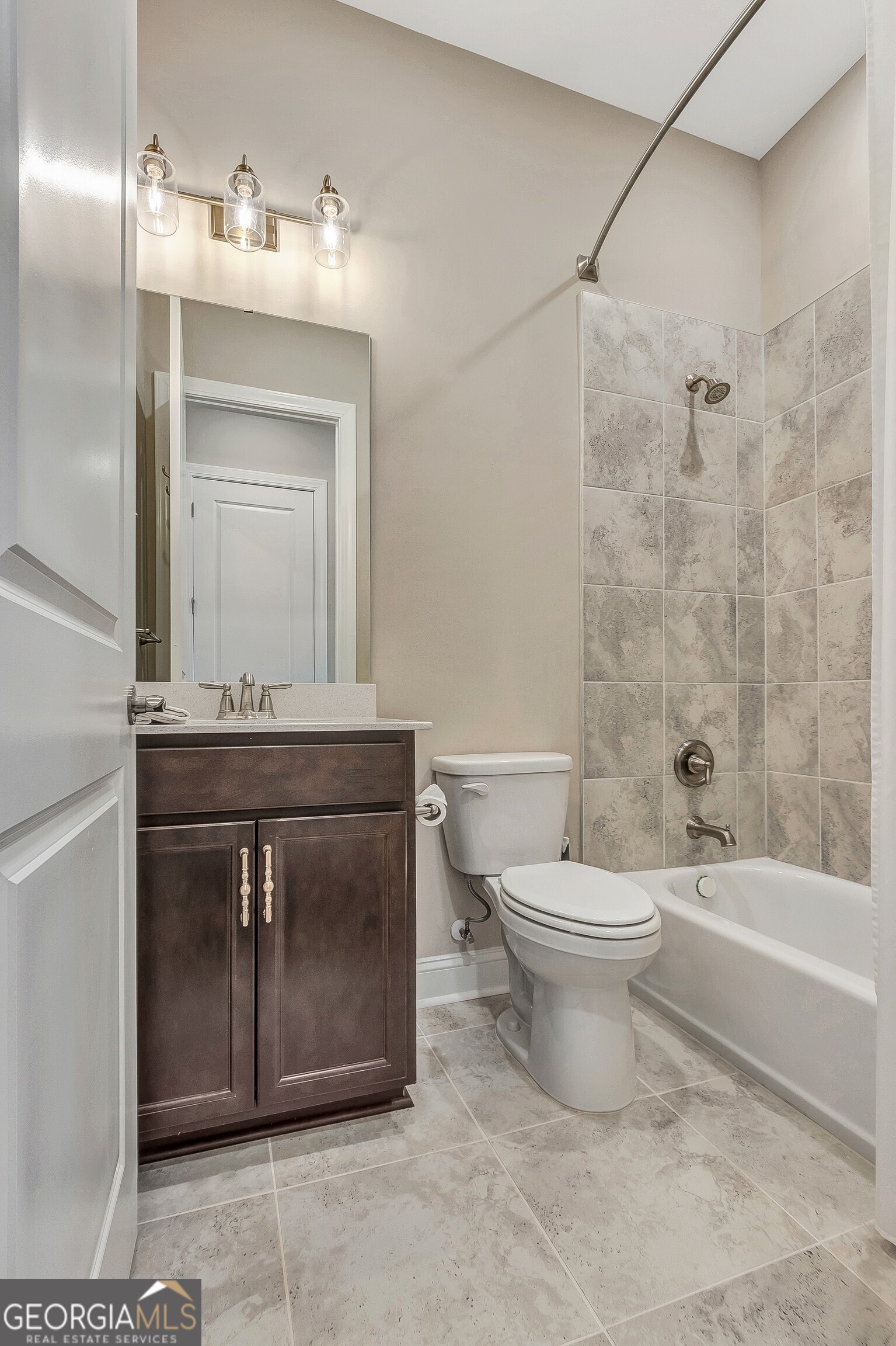 5 Club Cresswind Drive Property Photo 19