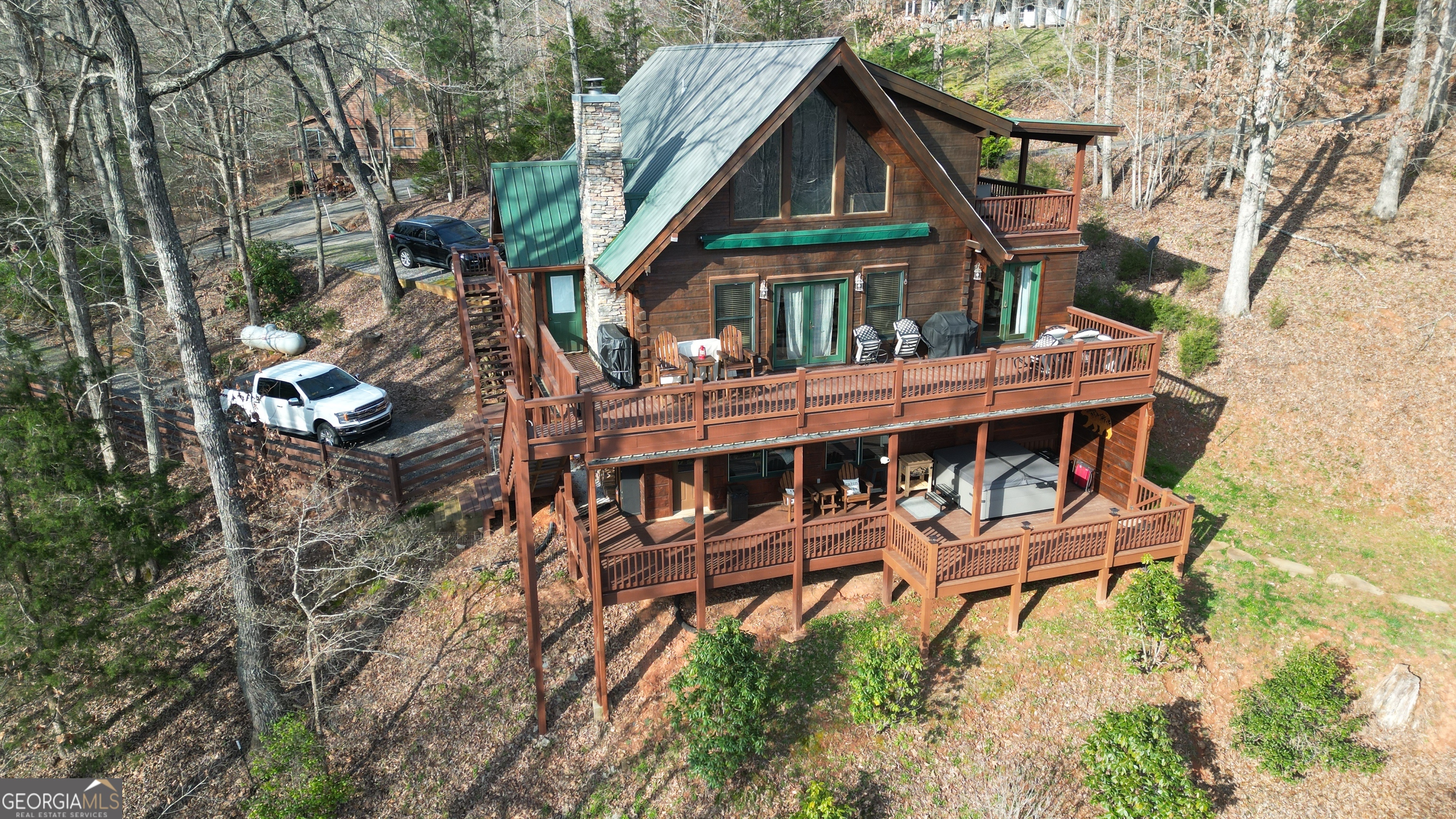 6341 W Laurel Lane