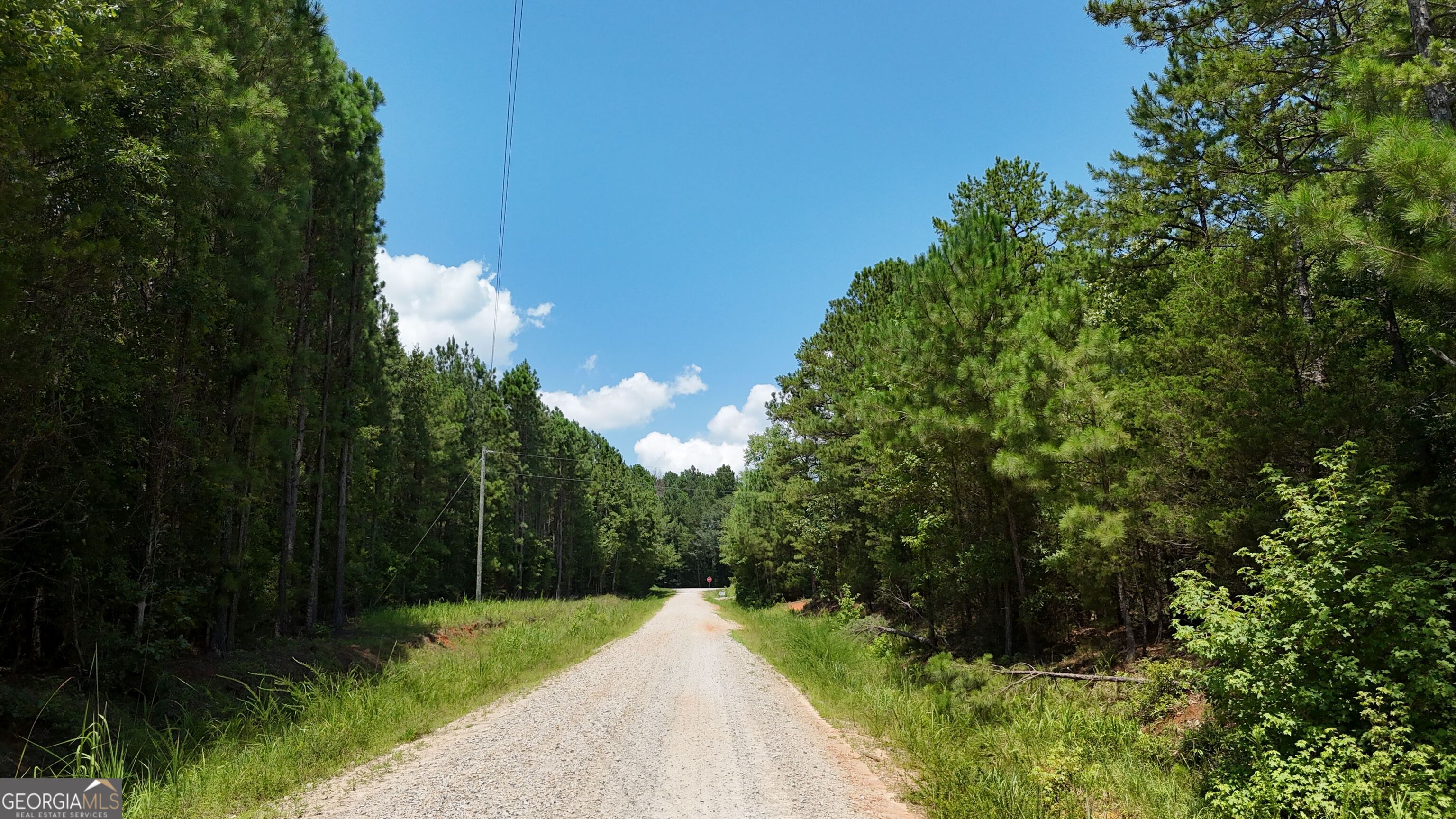 2128 Amberly Road Property Photo 17