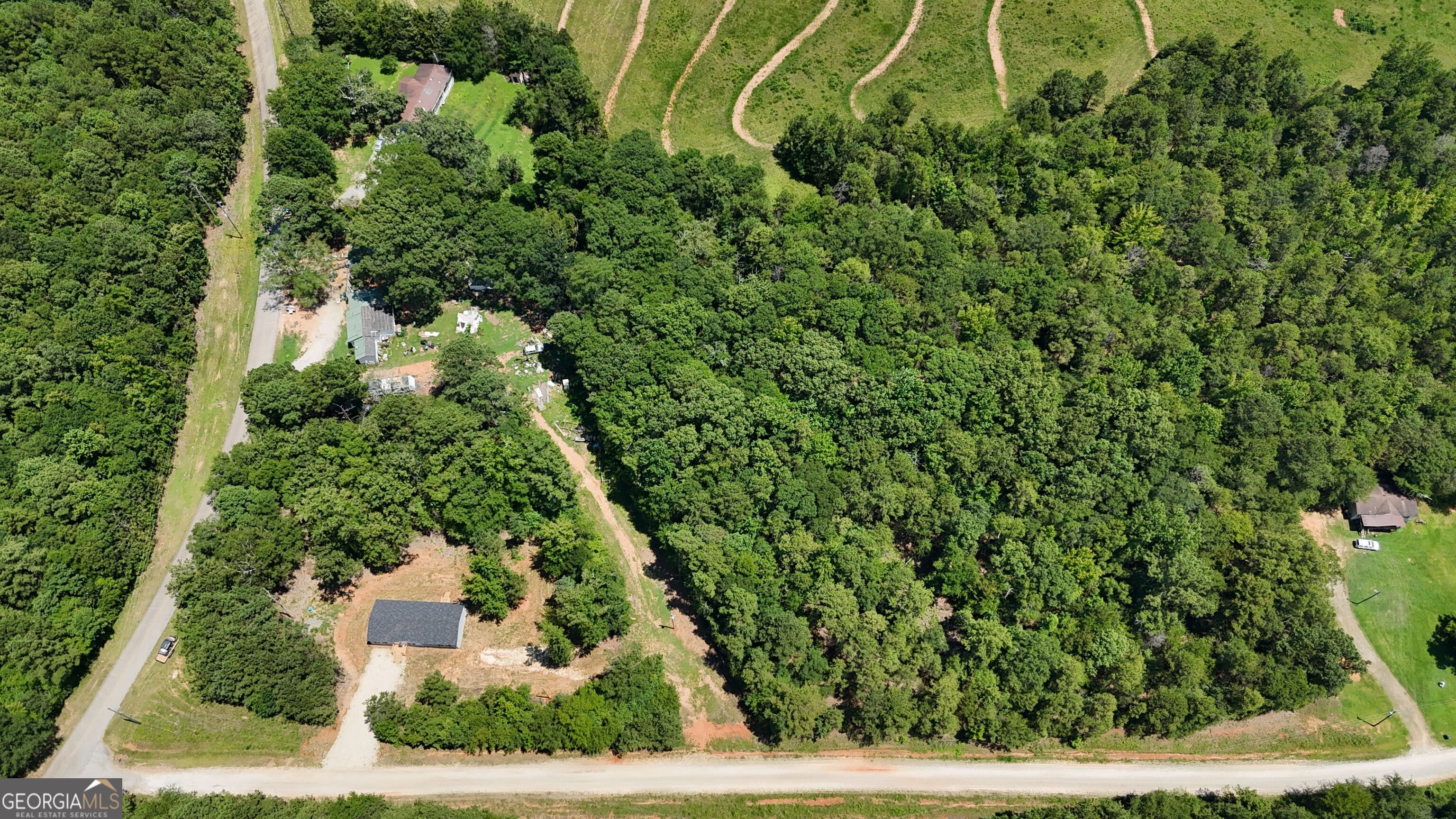2128 Amberly Road Property Photo 24