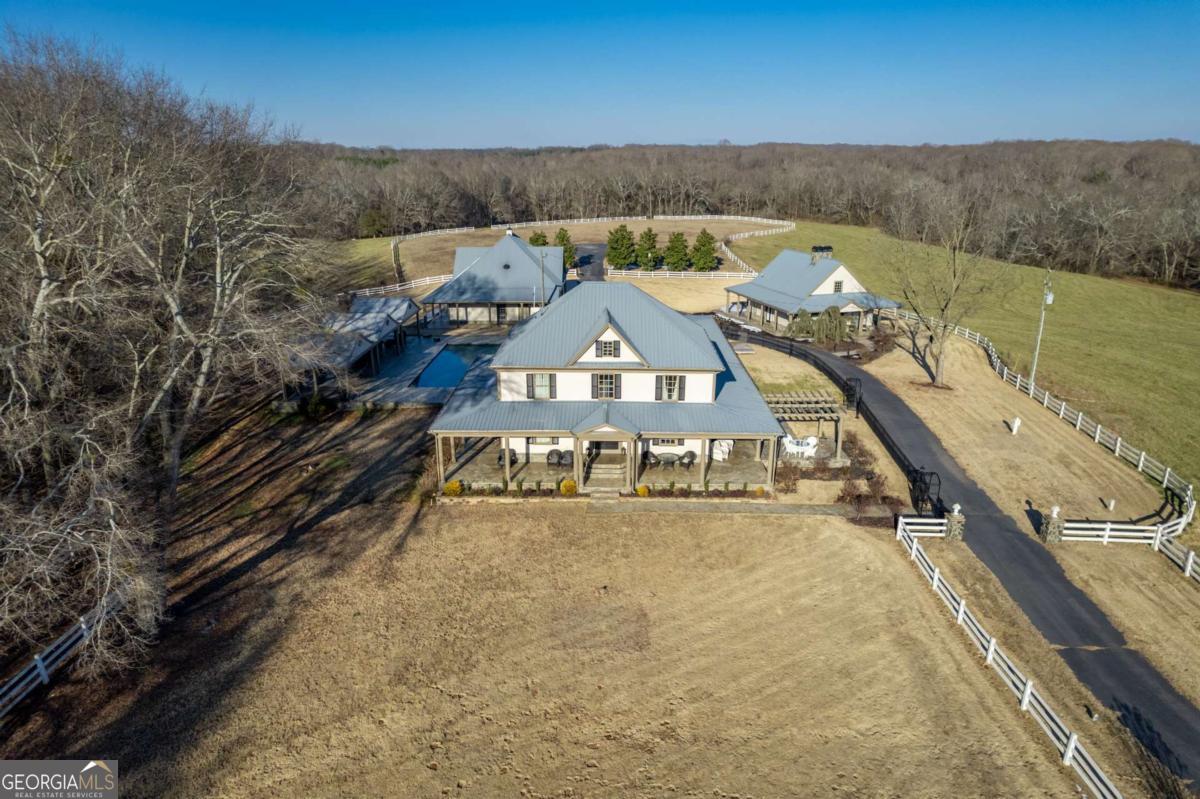 7527 Highway 326 Property Photo 6