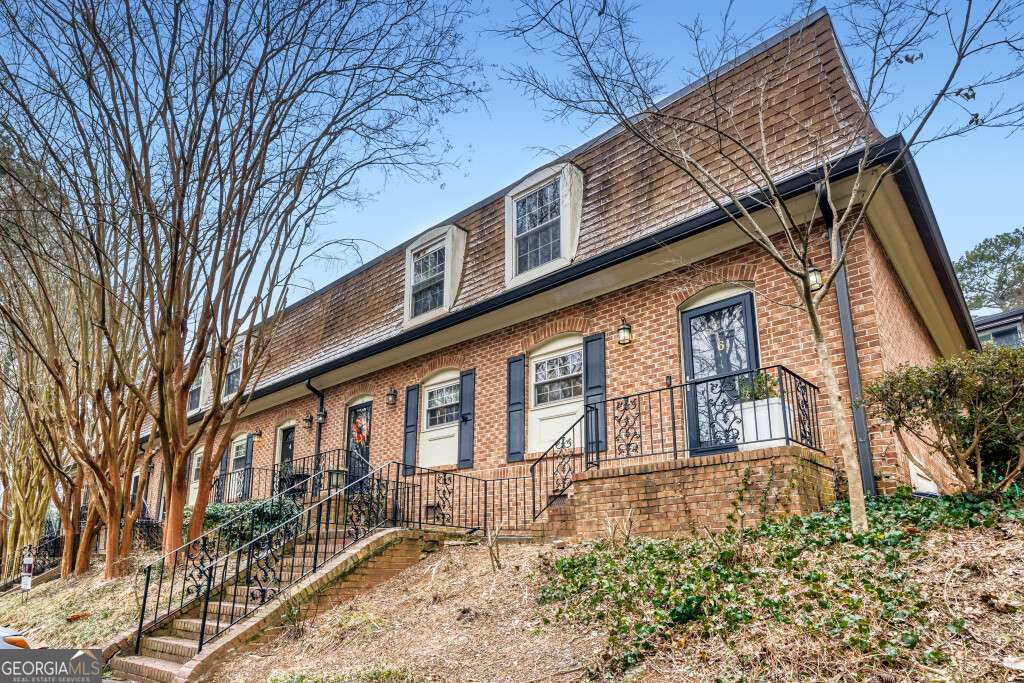 1261 Lavista Road Ne # M6 Property Photo 4