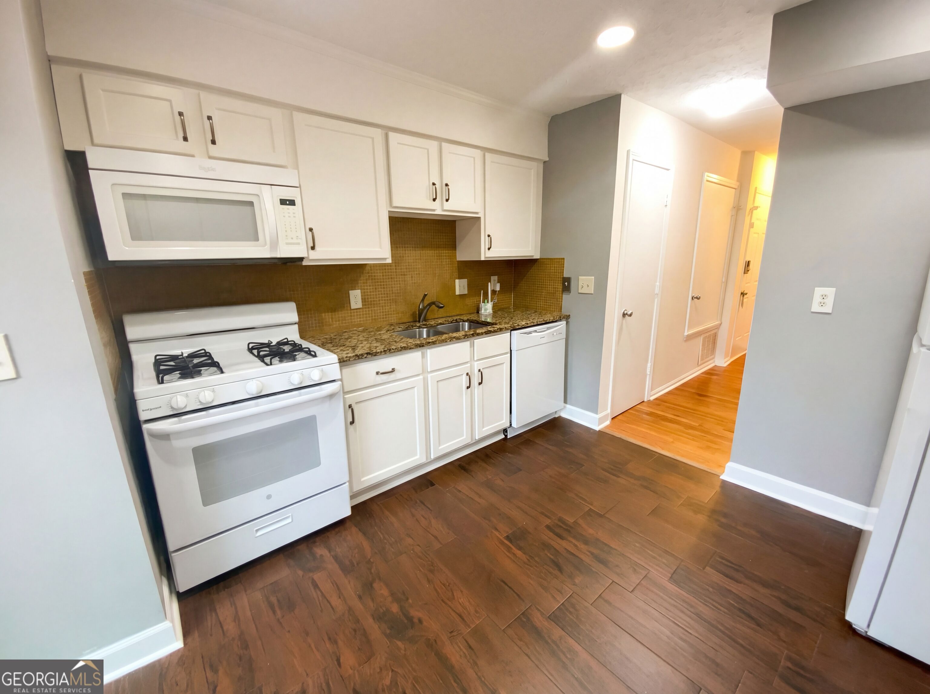 311 Quail Run Property Photo 2