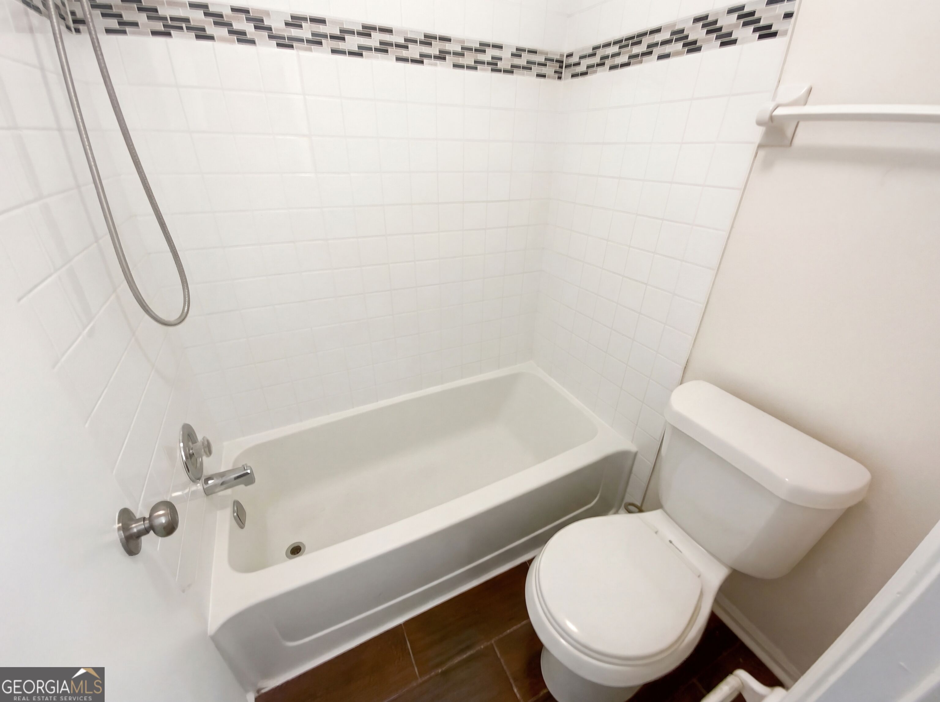 311 Quail Run Property Photo 14