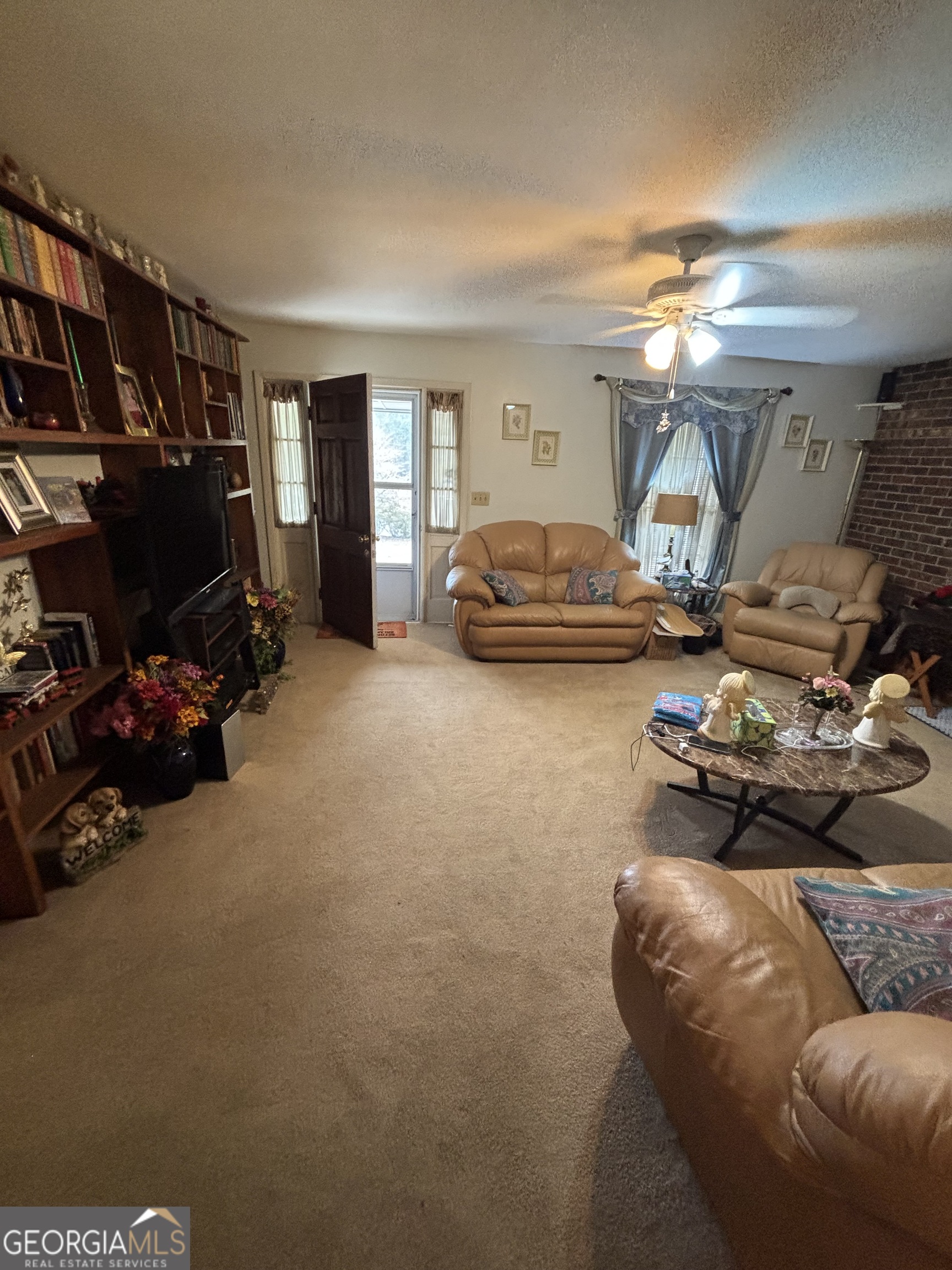10225 Rivertown Road Property Photo 6