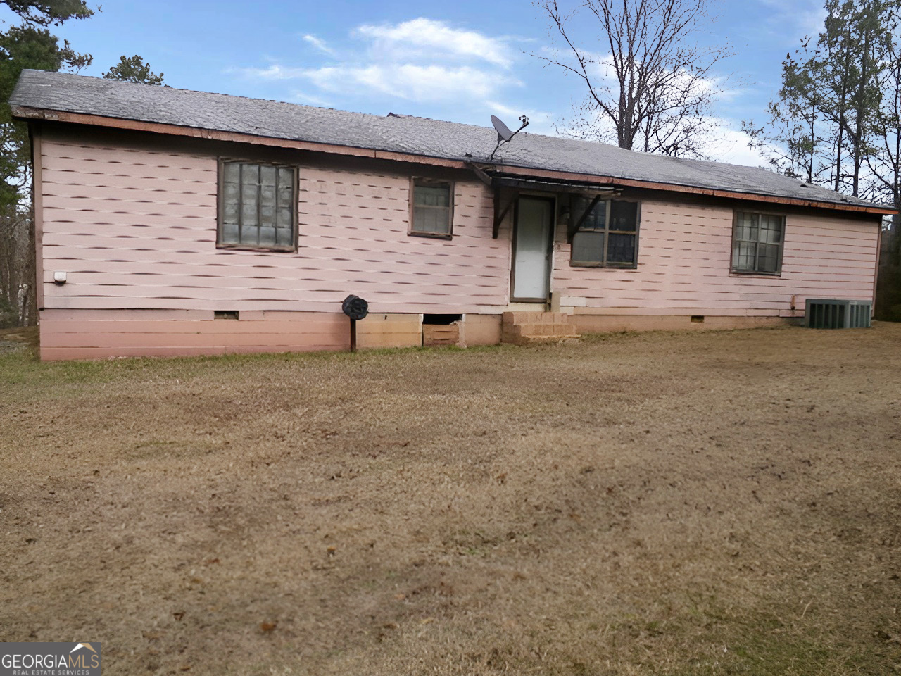 110 Irwinton Circle Property Photo 3