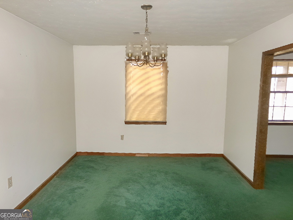 110 Irwinton Circle Property Photo 6