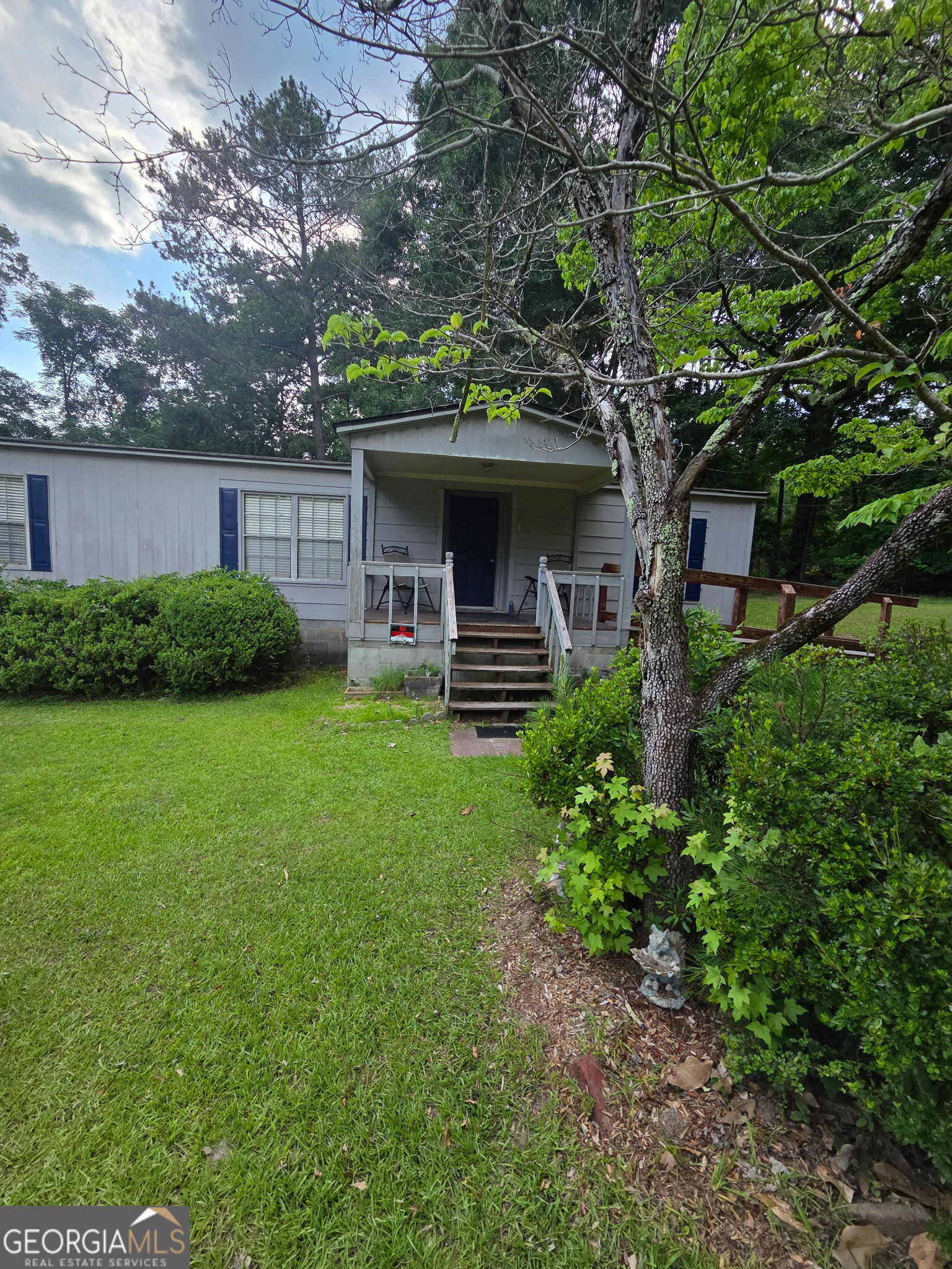 3825 N Goddard Road Property Photo 4
