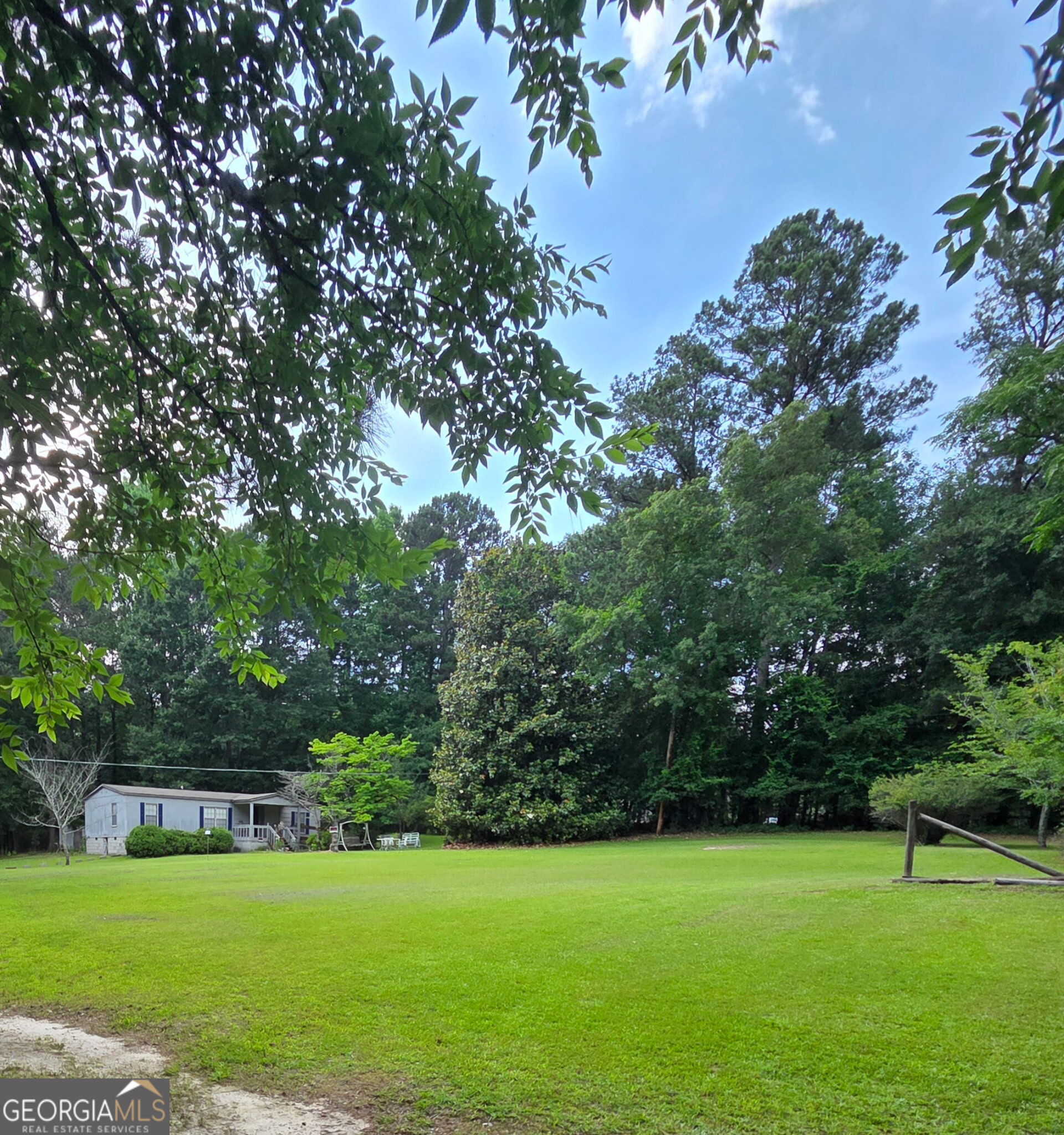 3825 N Goddard Road Property Photo 5