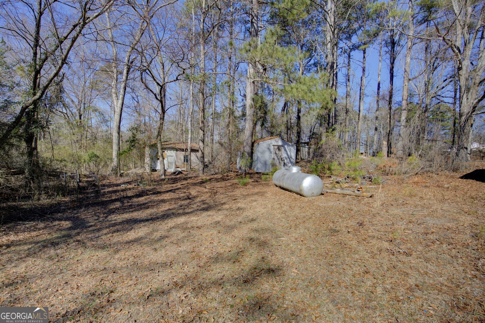 3825 N Goddard Road Property Photo 9