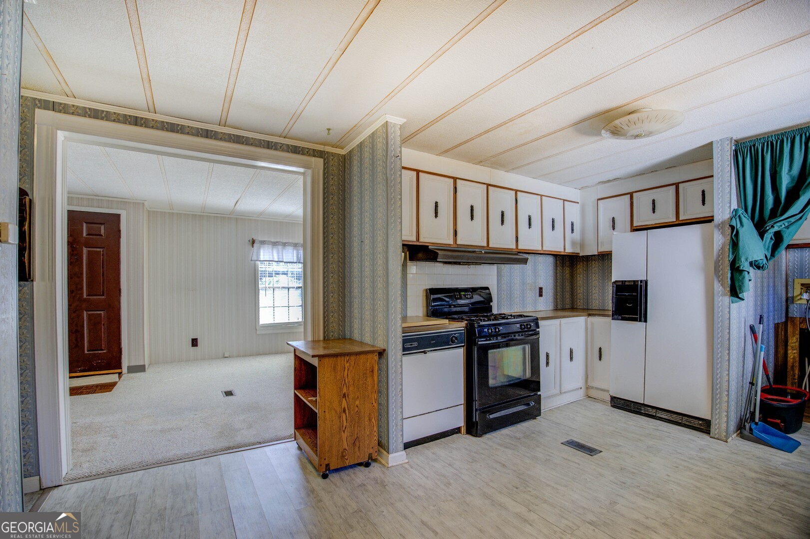 3825 N Goddard Road Property Photo 16