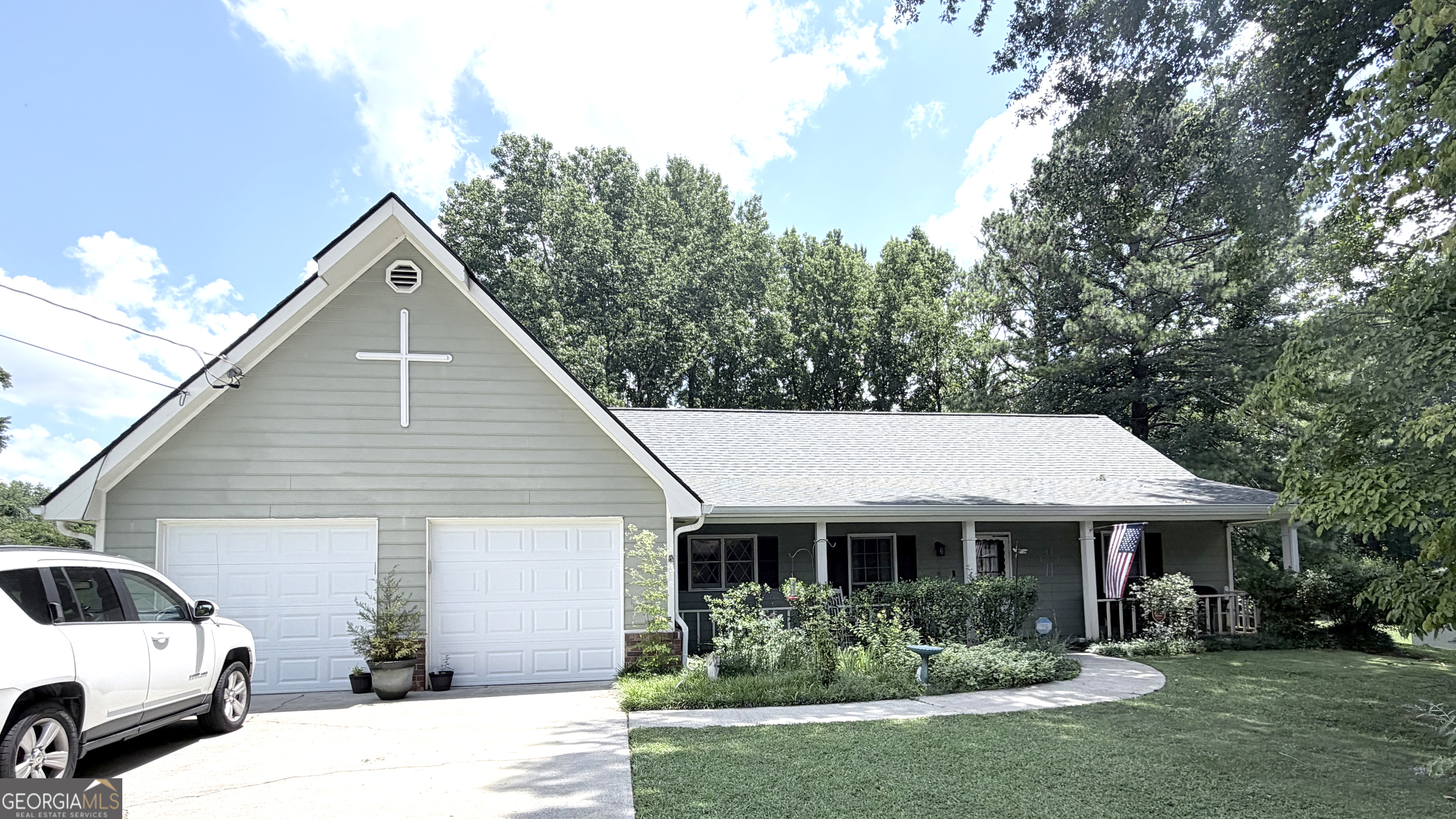 4670 Cedar Brook Drive Se Property Photo 1