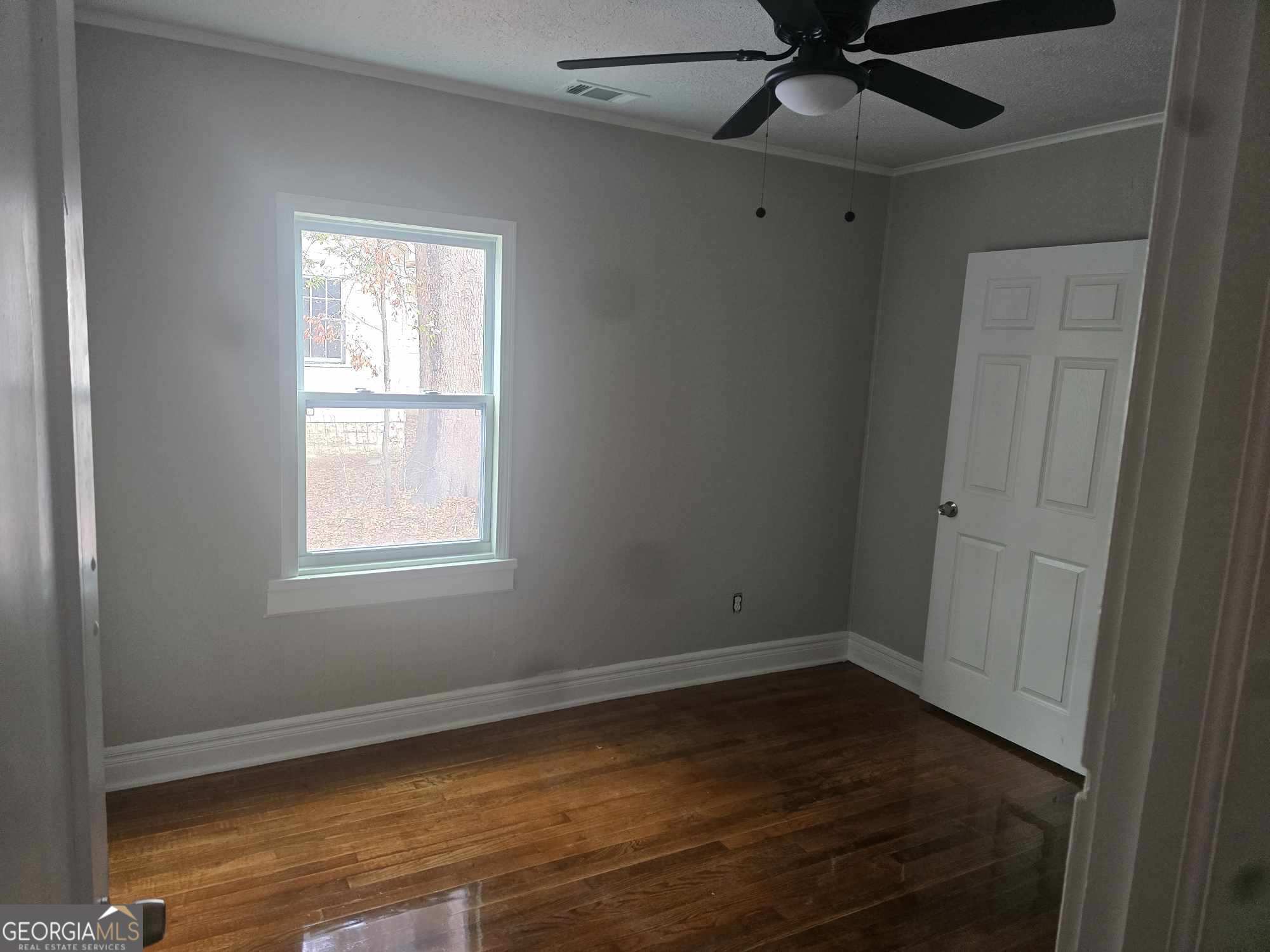 708 N Church Street Property Photo 5