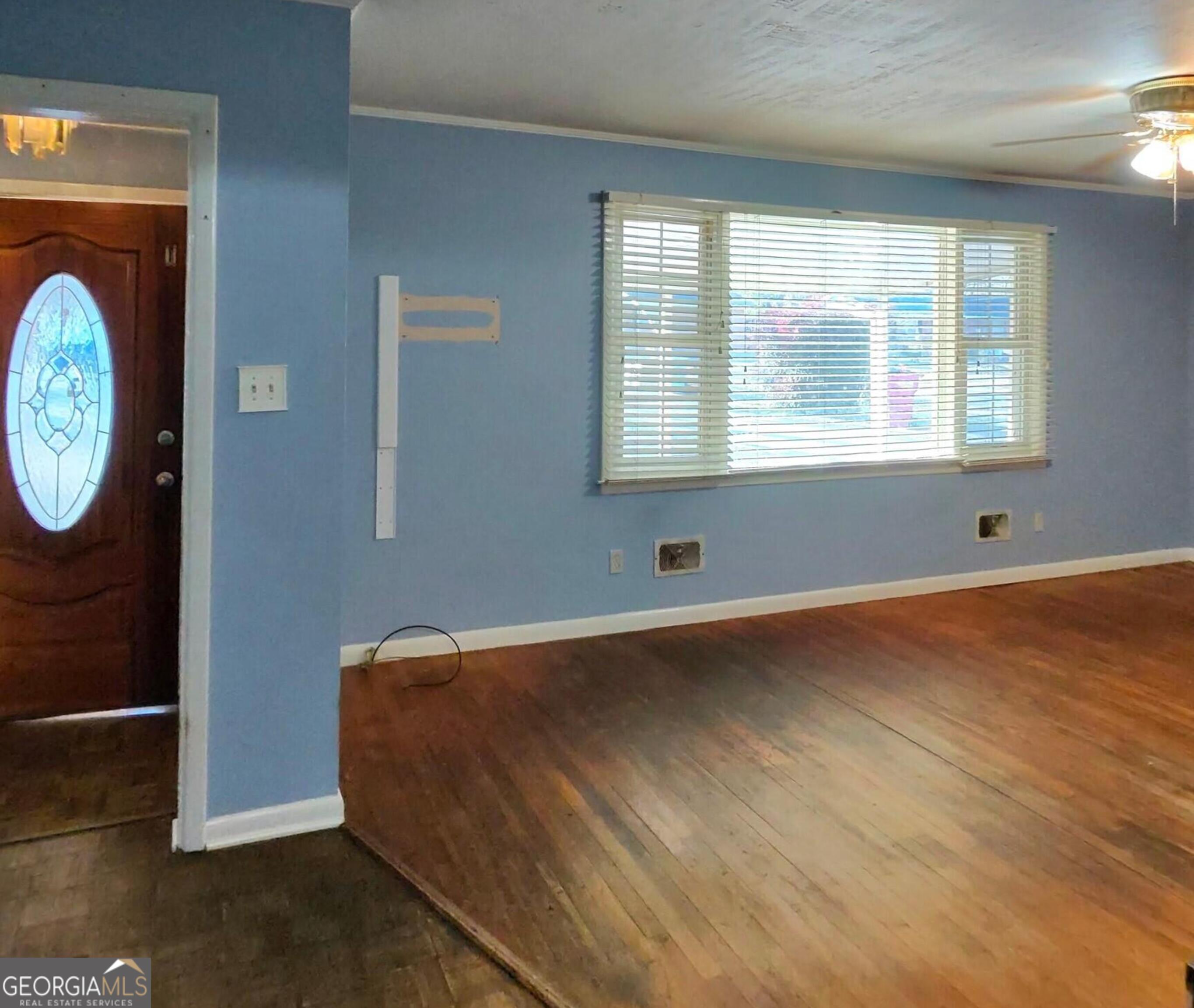 110 Lee Street Property Photo 3