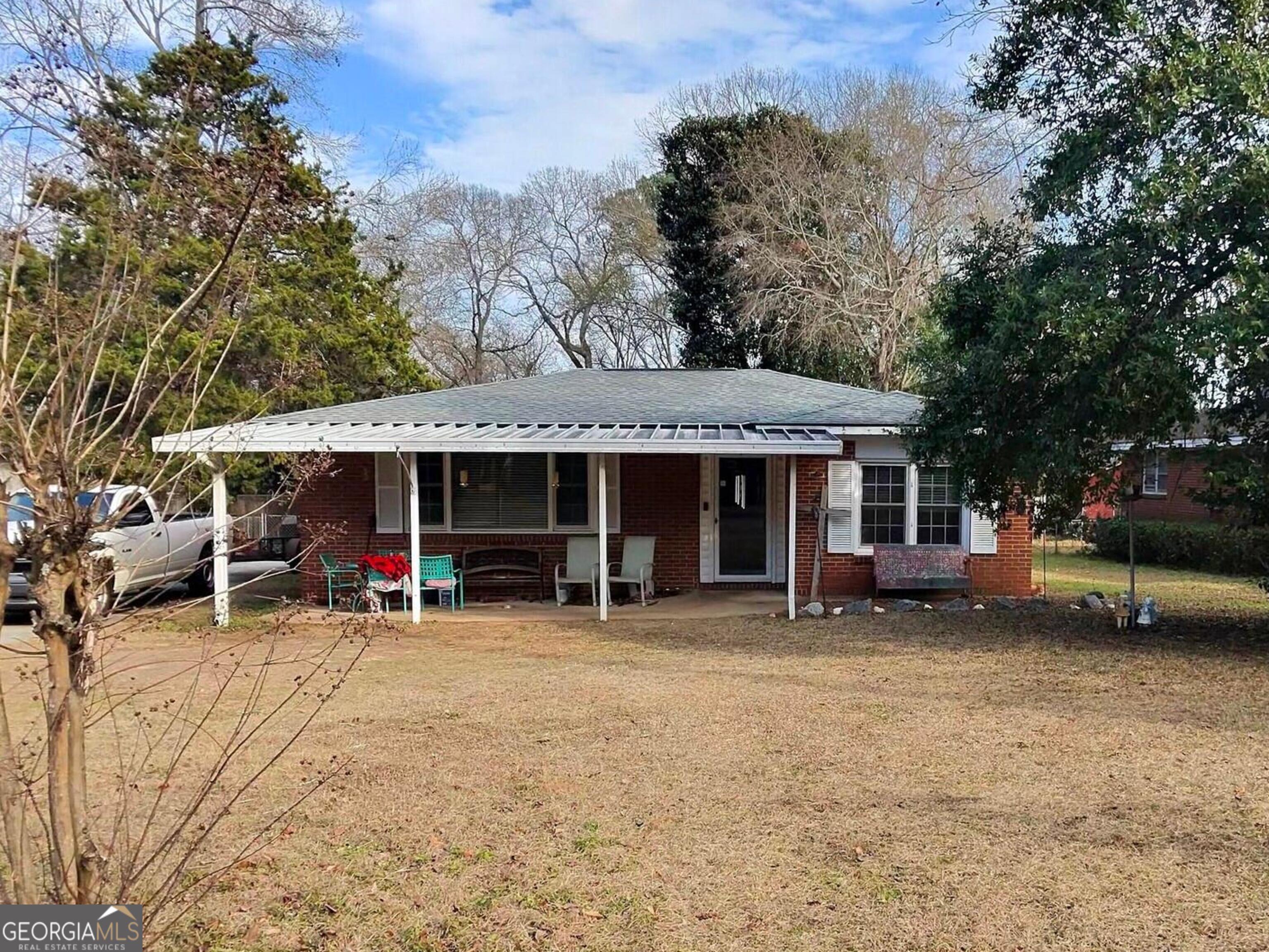 110 Lee Street Property Photo 18