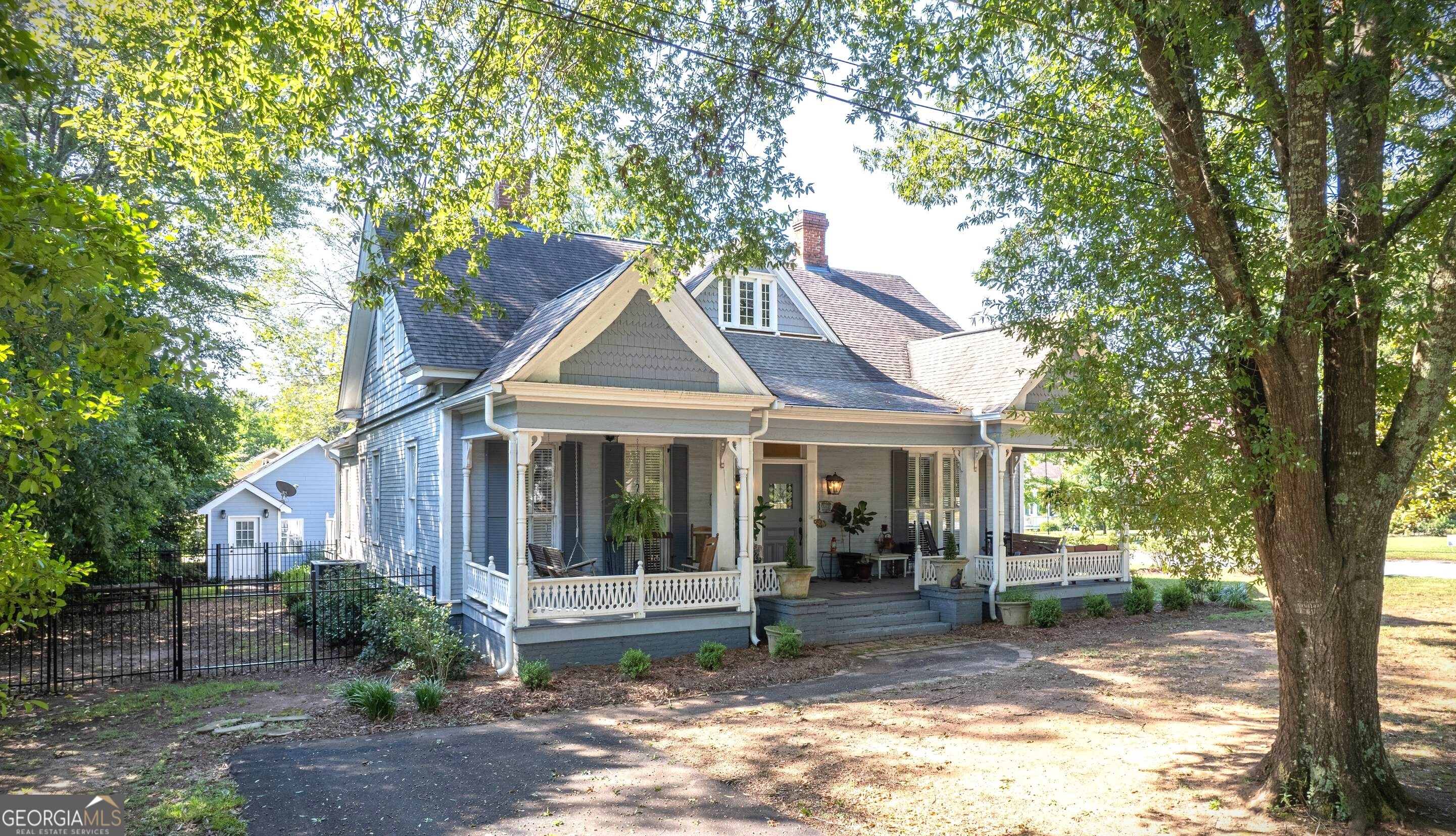 205 W Sumter Street Property Photo 1