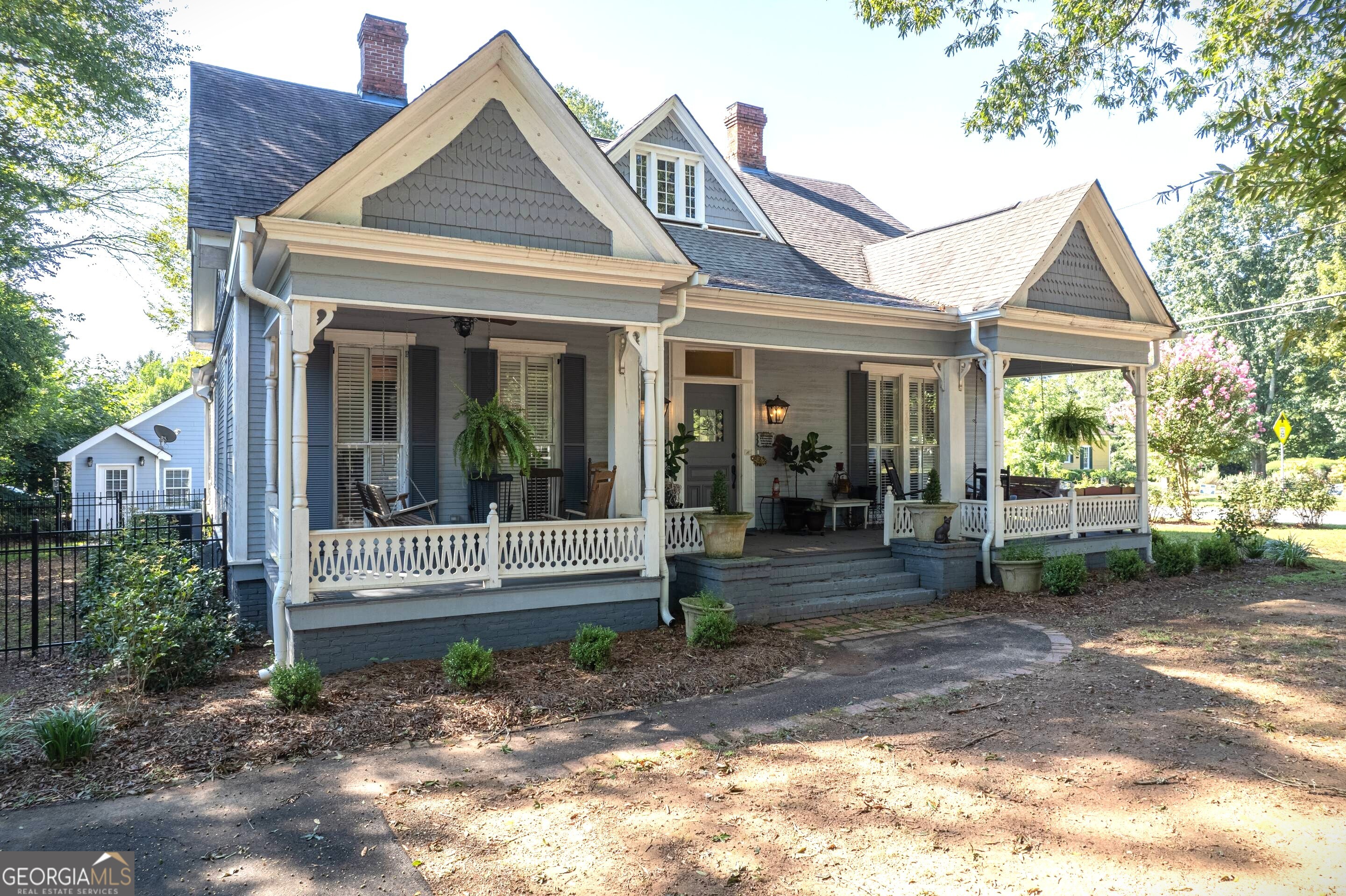 205 W Sumter Street Property Photo 4