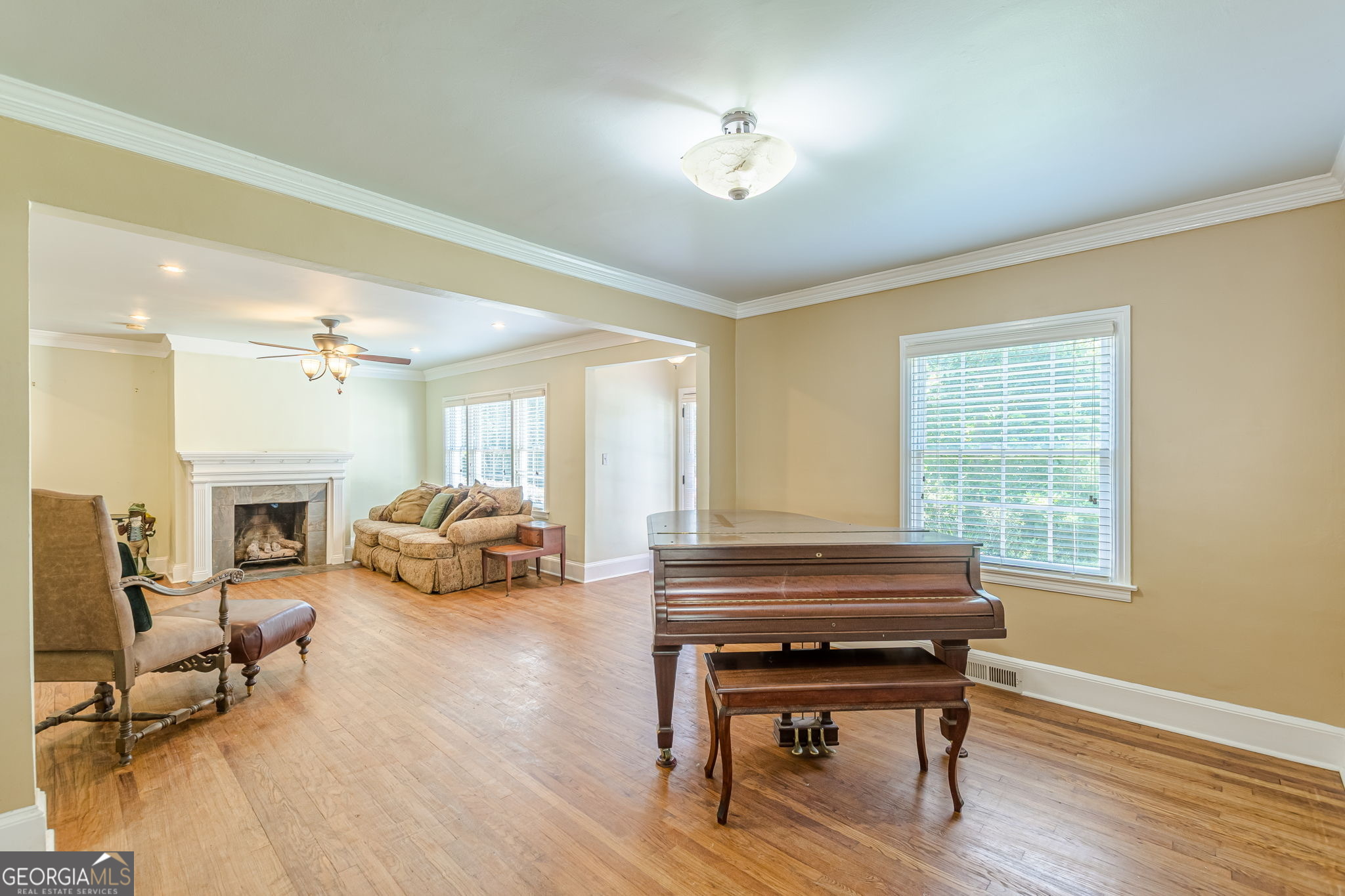 2367 Ridgeway Avenue Property Photo 12