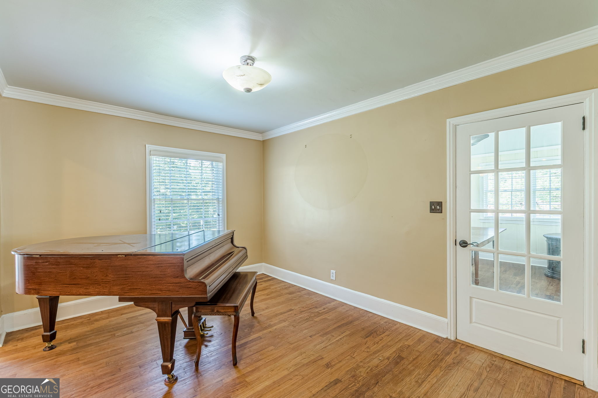 2367 Ridgeway Avenue Property Photo 13