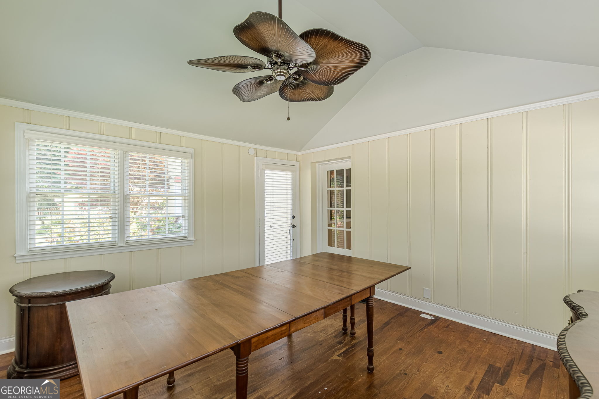 2367 Ridgeway Avenue Property Photo 17