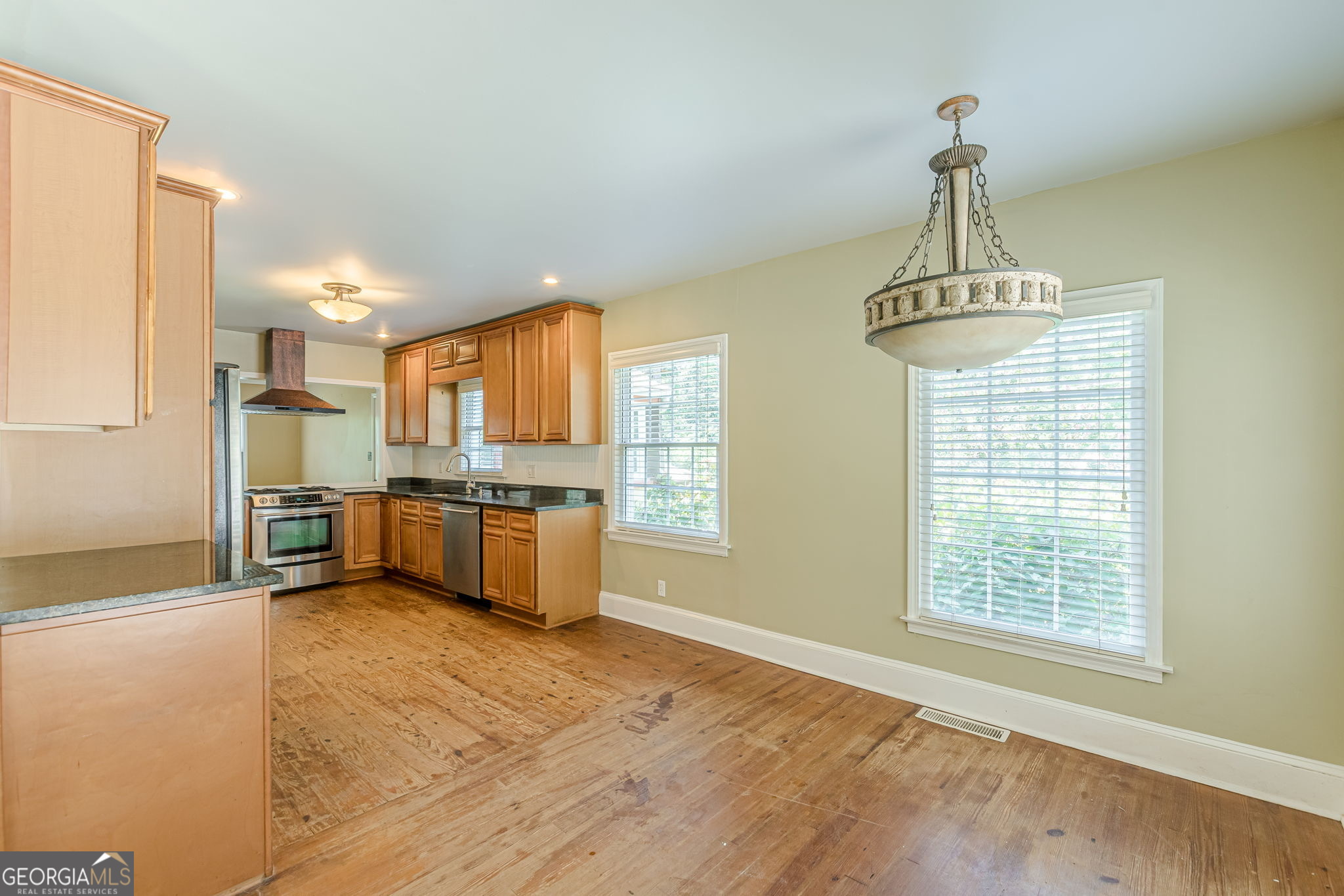 2367 Ridgeway Avenue Property Photo 23
