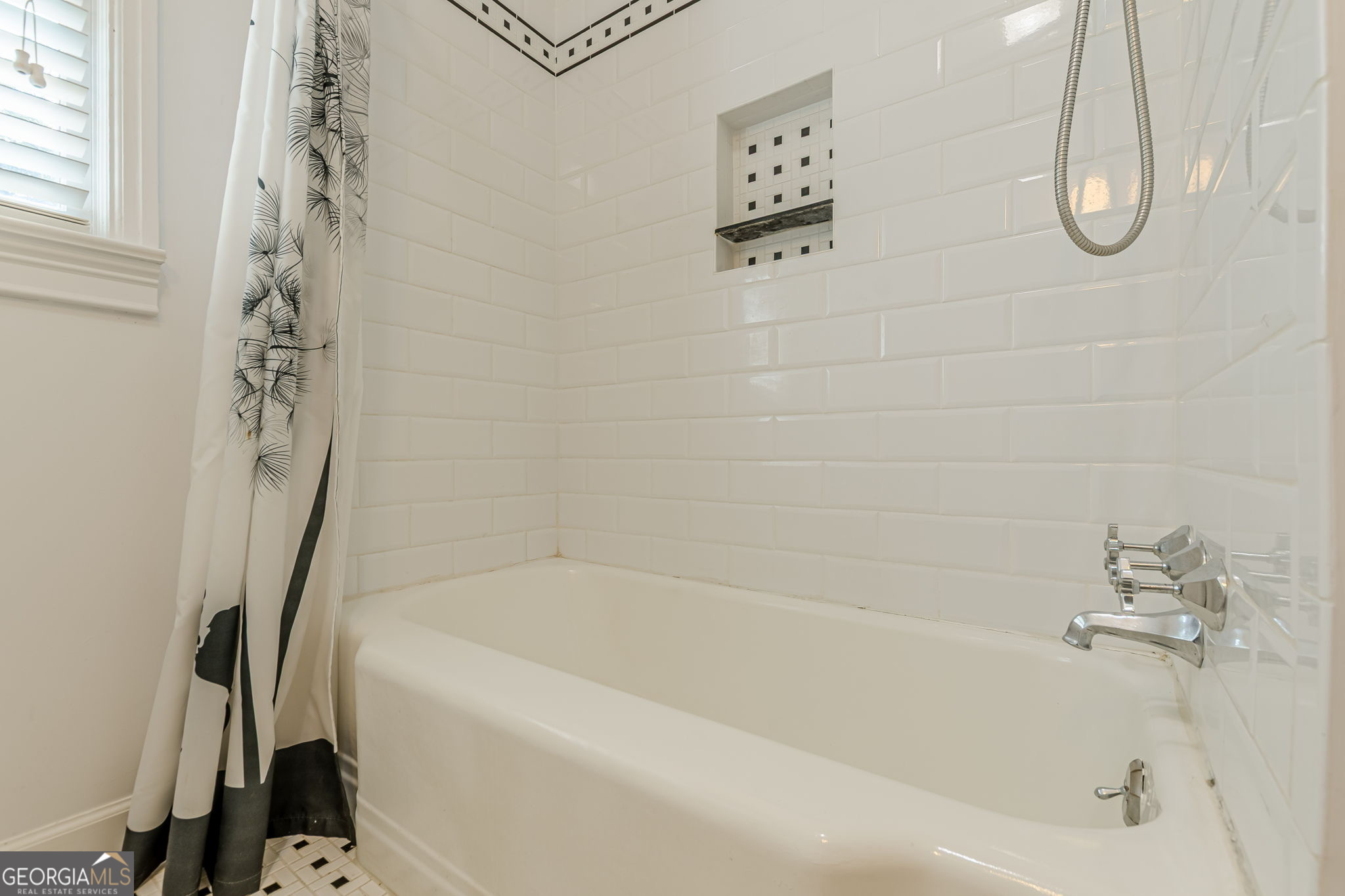 2367 Ridgeway Avenue Property Photo 39