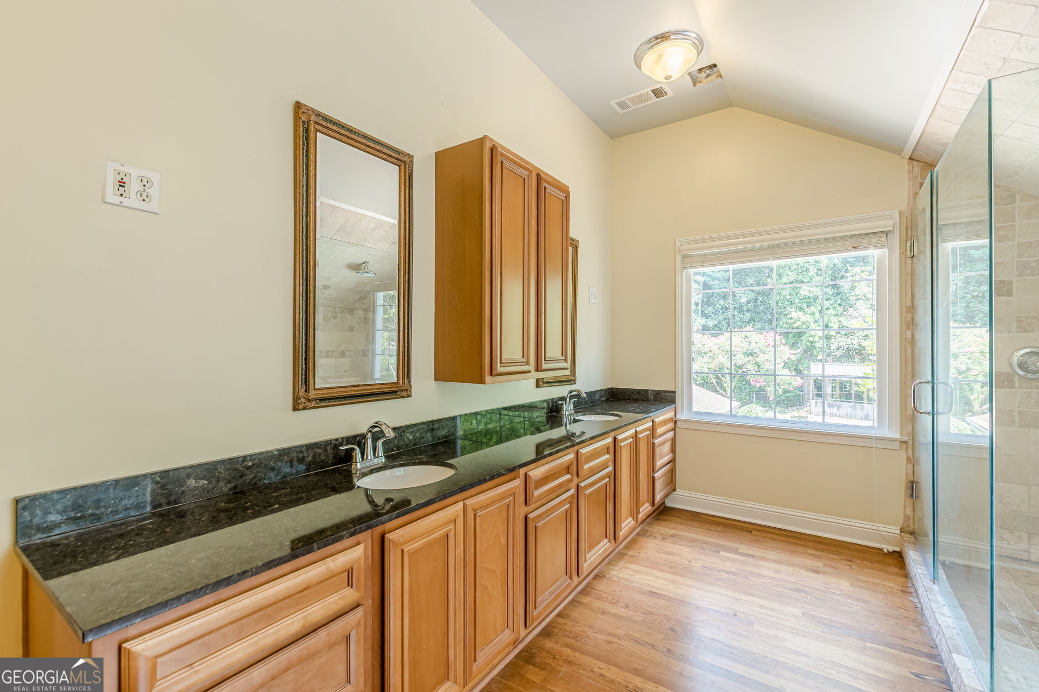 2367 Ridgeway Avenue Property Photo 44