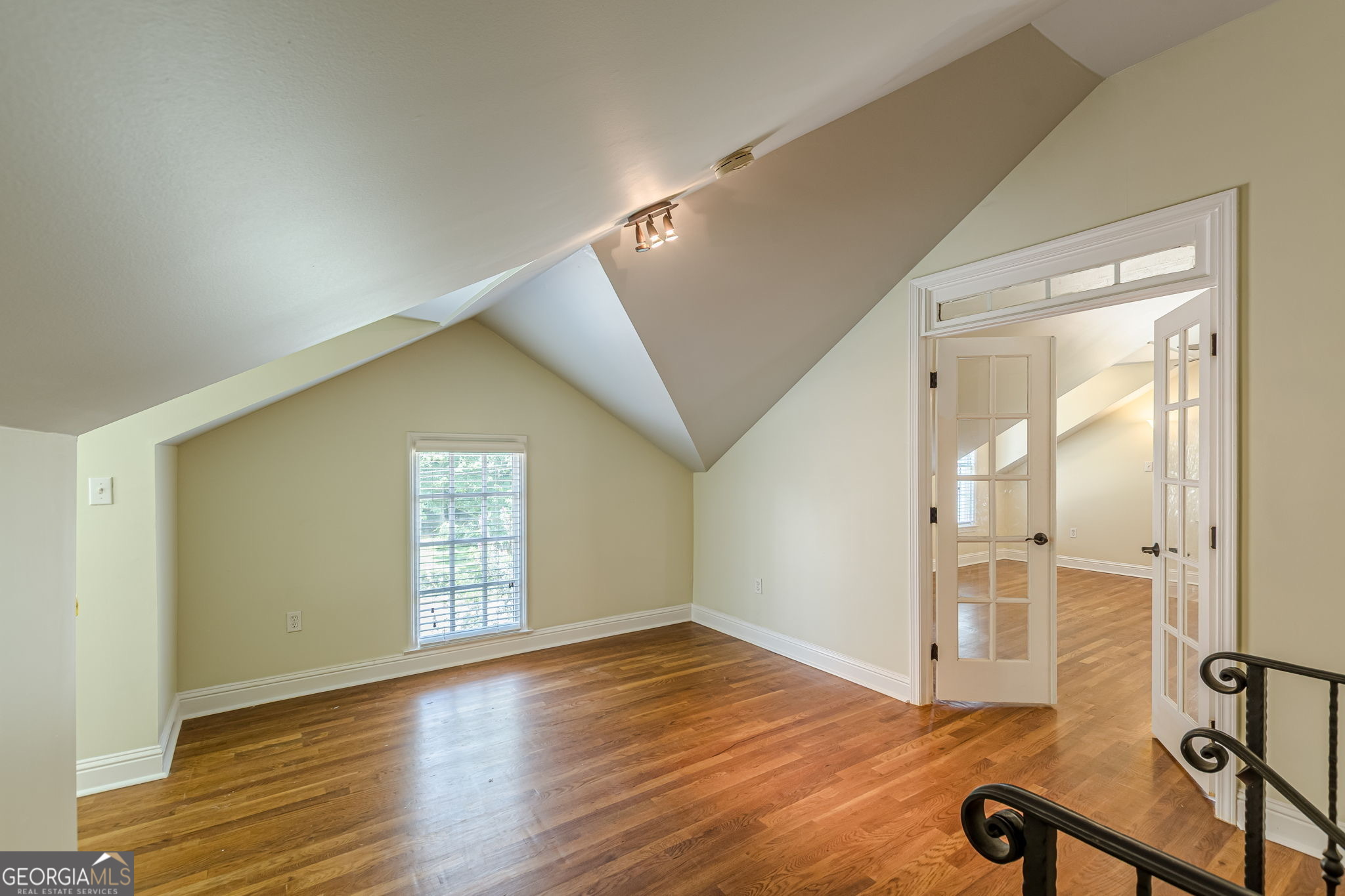 2367 Ridgeway Avenue Property Photo 52