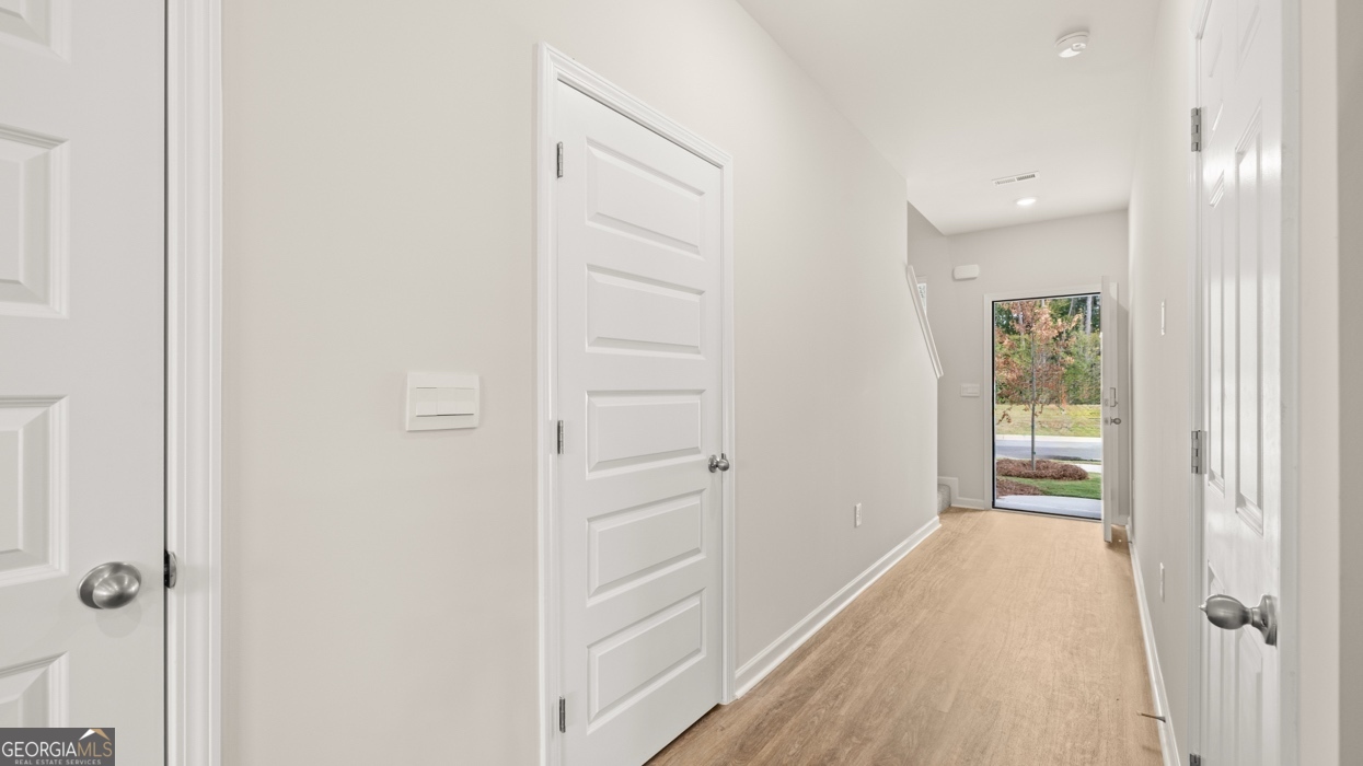 5007 Oakwood Road Property Photo 3