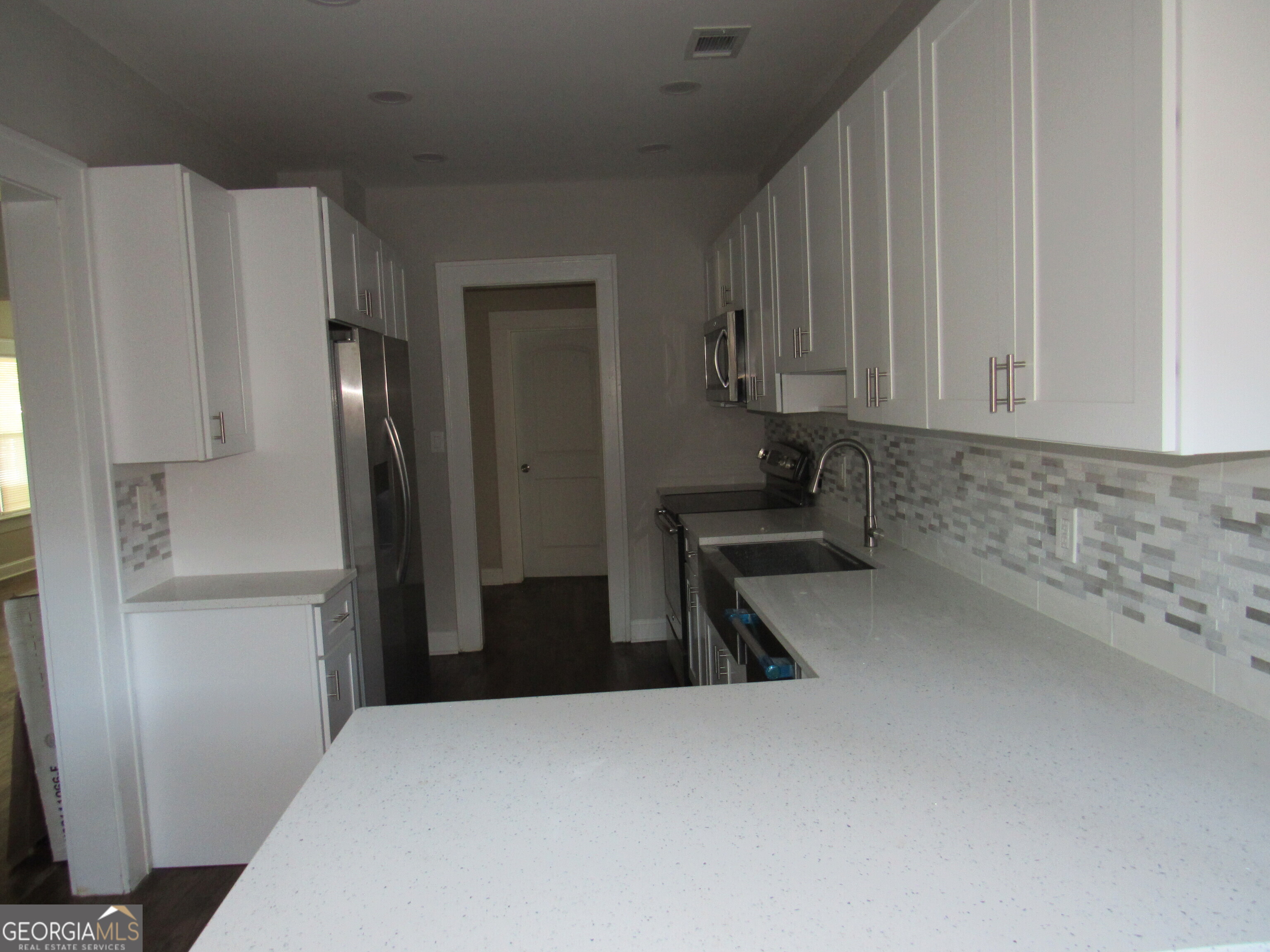 4209 Capitol Avenue Property Photo 14