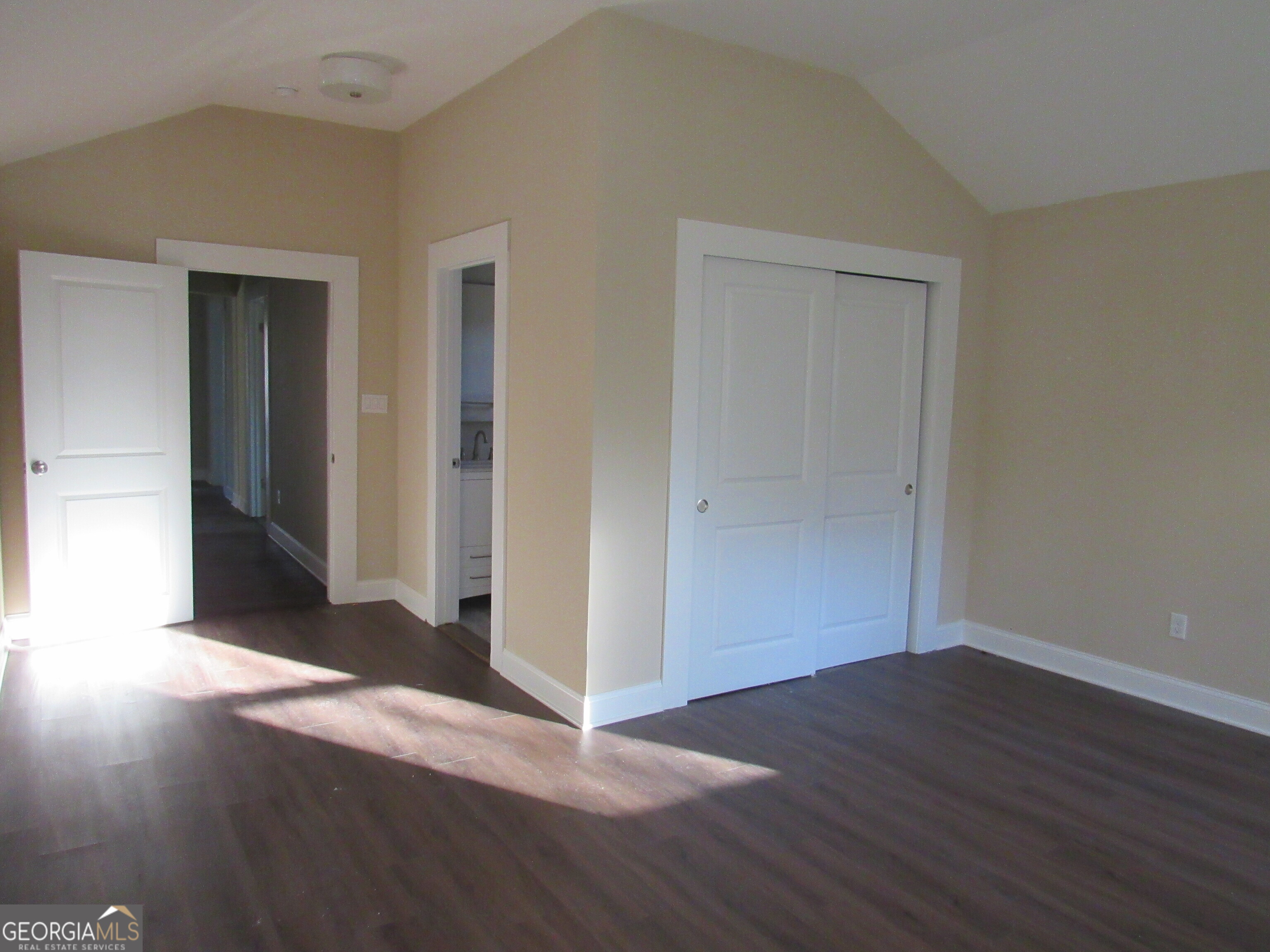 4209 Capitol Avenue Property Photo 25