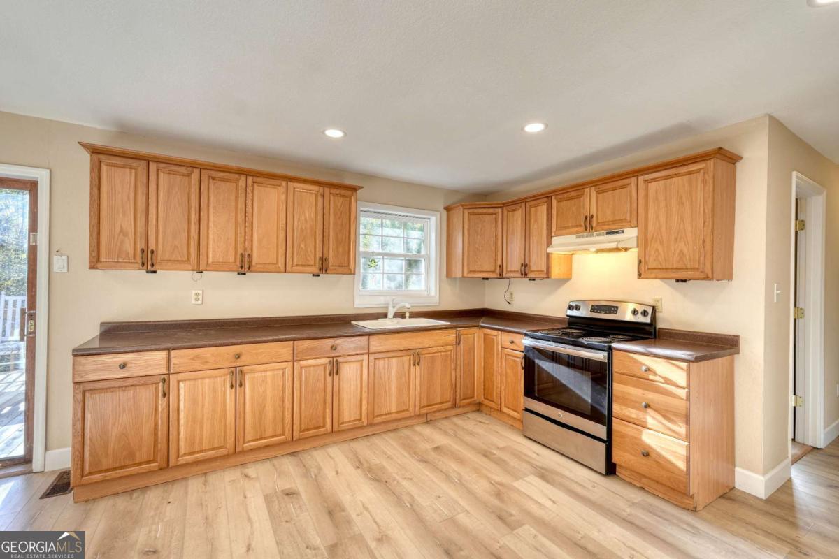 110 Johnson Road Property Photo 9