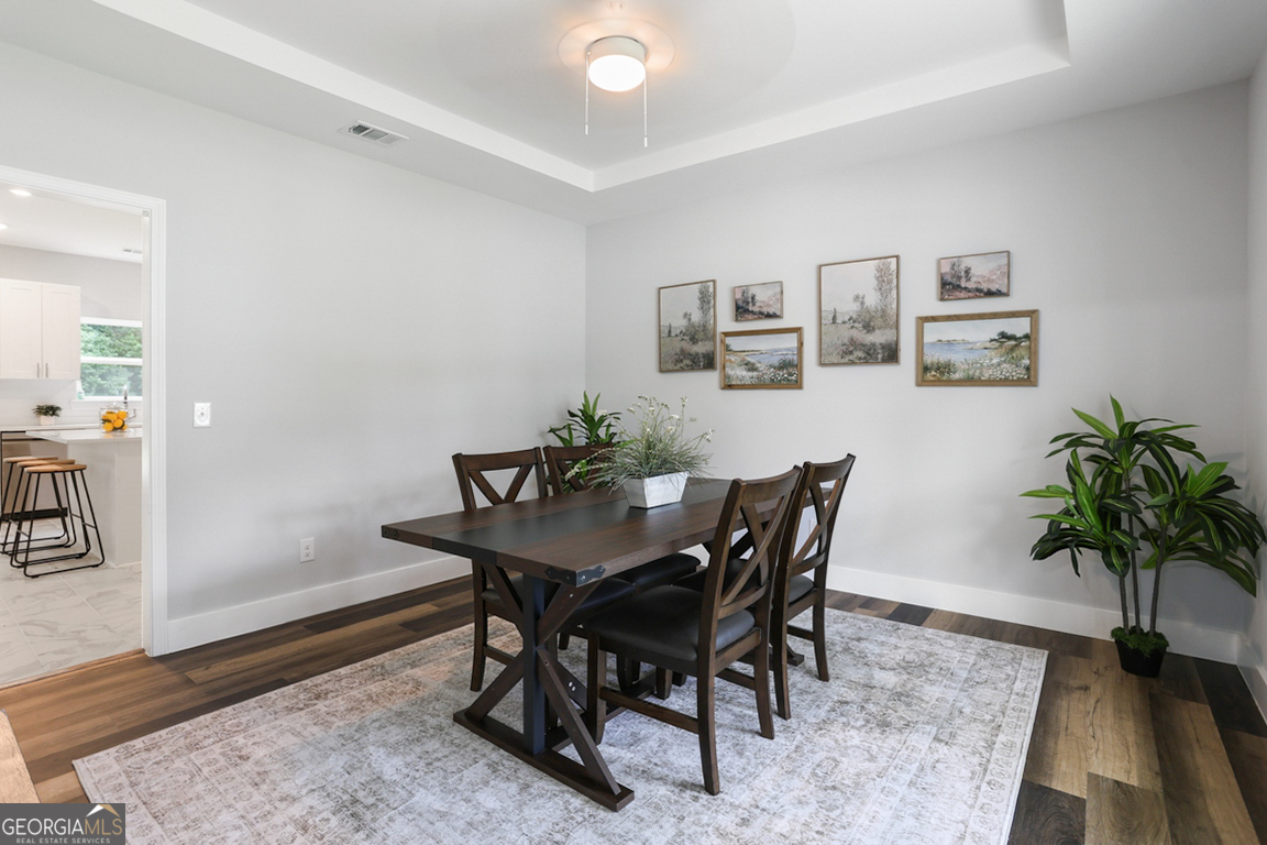 222 Skinner Avenue N Property Photo 8