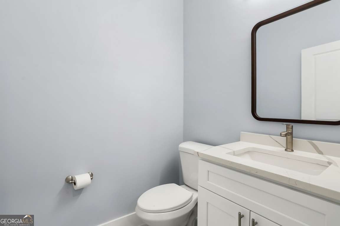 220 Skinner Avenue N Property Photo 7