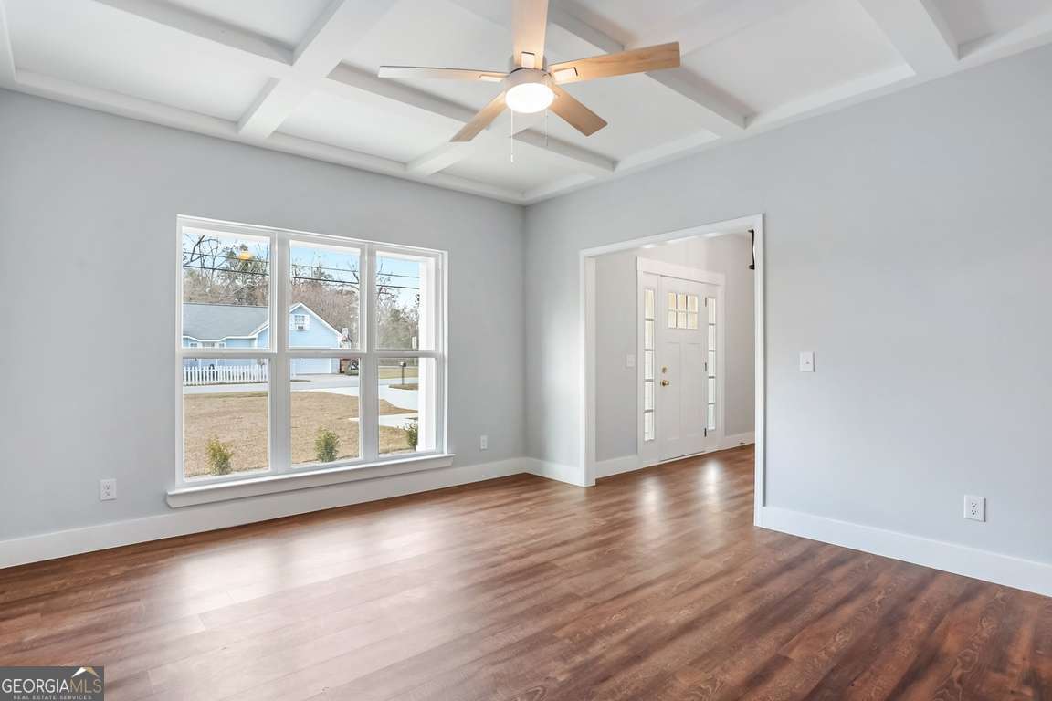 220 Skinner Avenue N Property Photo 20