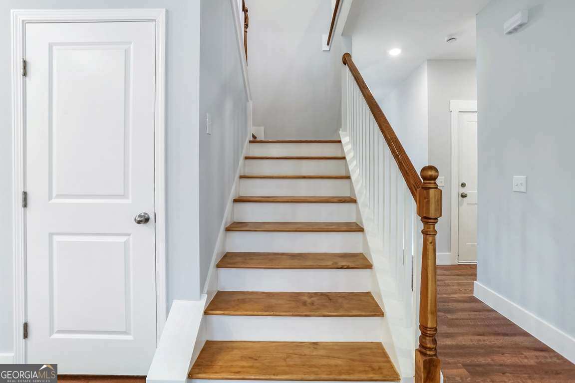 220 Skinner Avenue N Property Photo 21