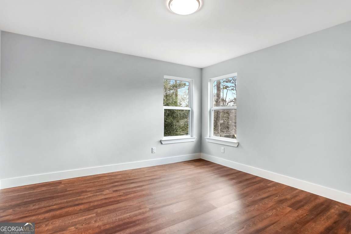 220 Skinner Avenue N Property Photo 22